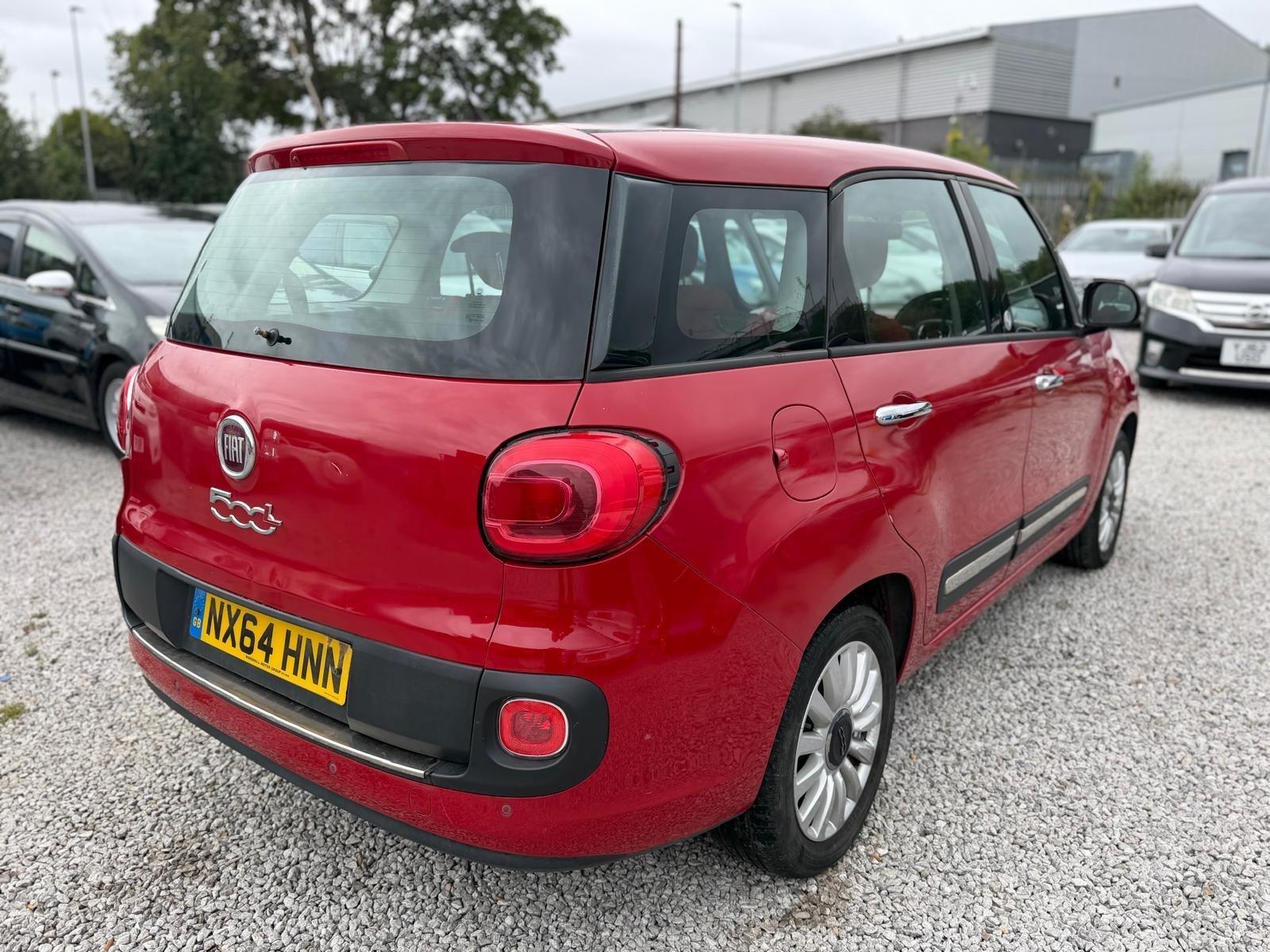 Fiat 500L - Image 8