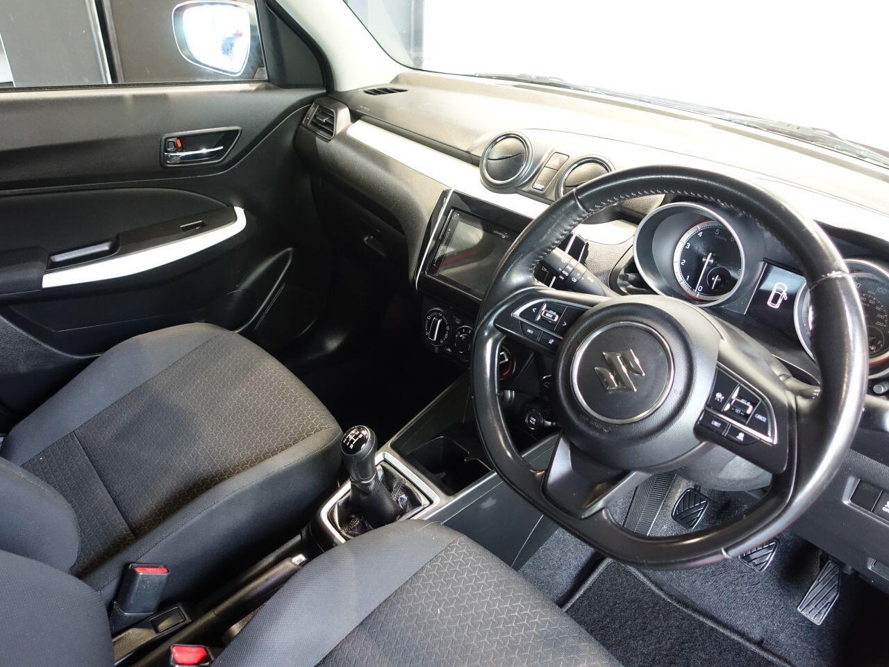 Suzuki Swift - Image 2
