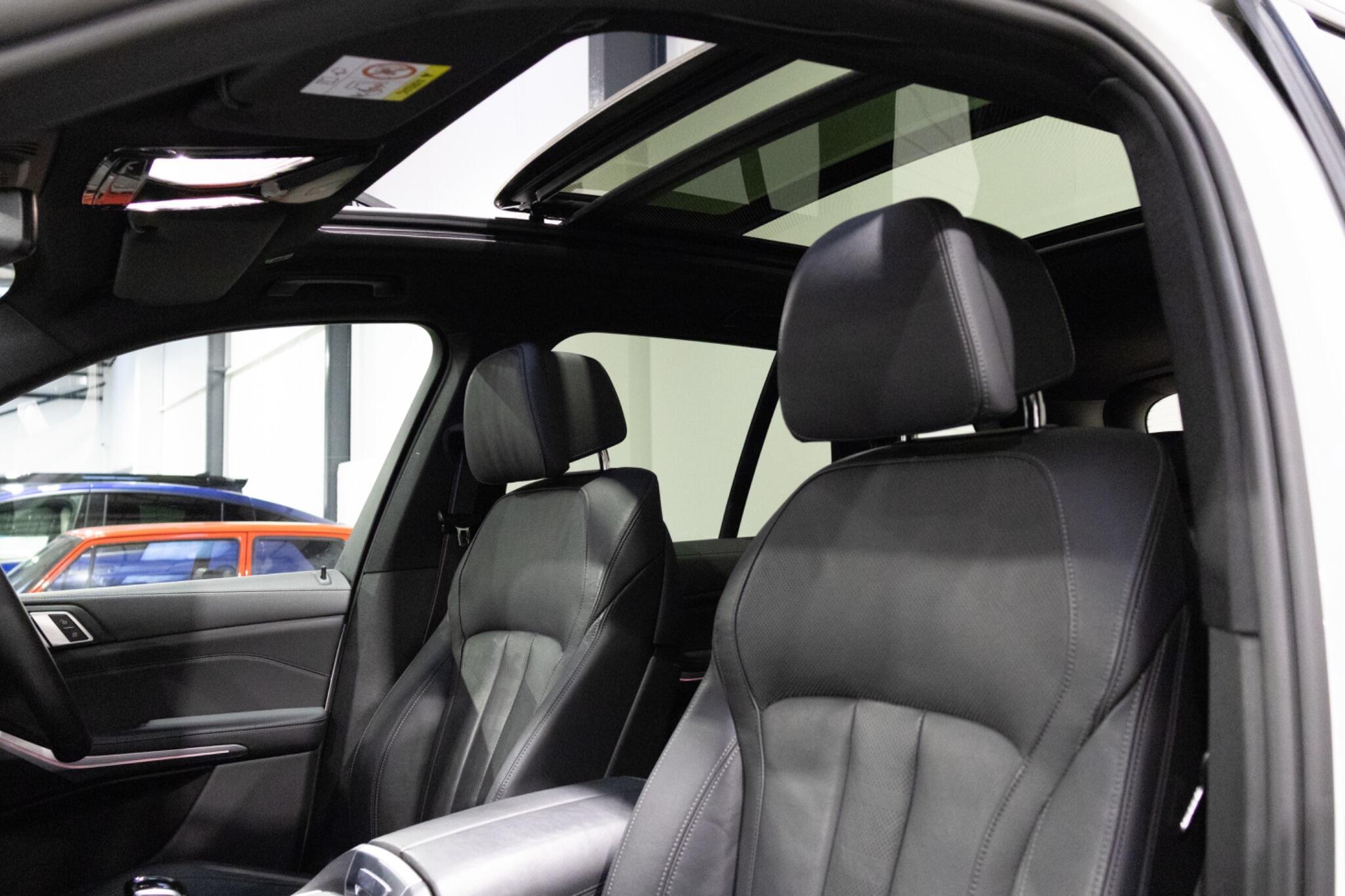 BMW X5 - Image 12