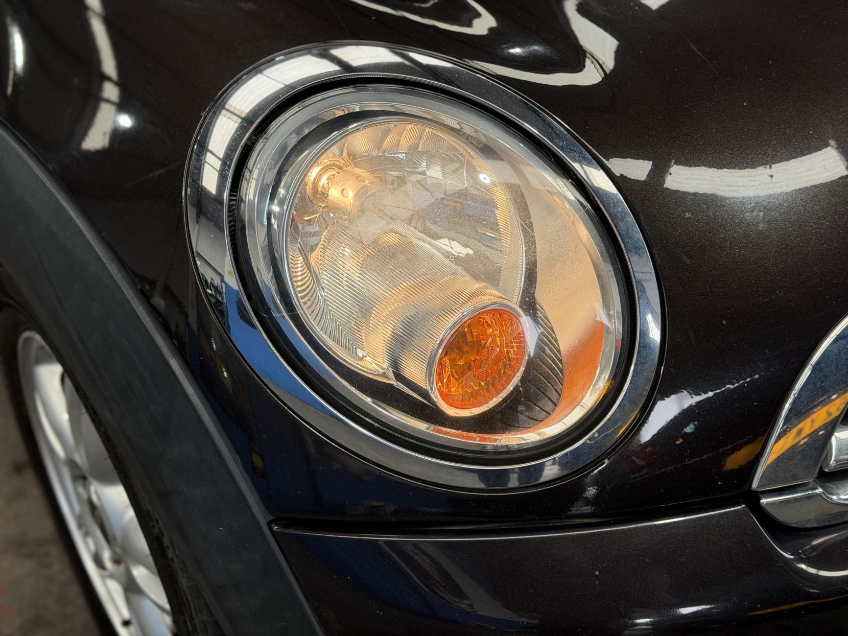 MINI Convertible - Image 9