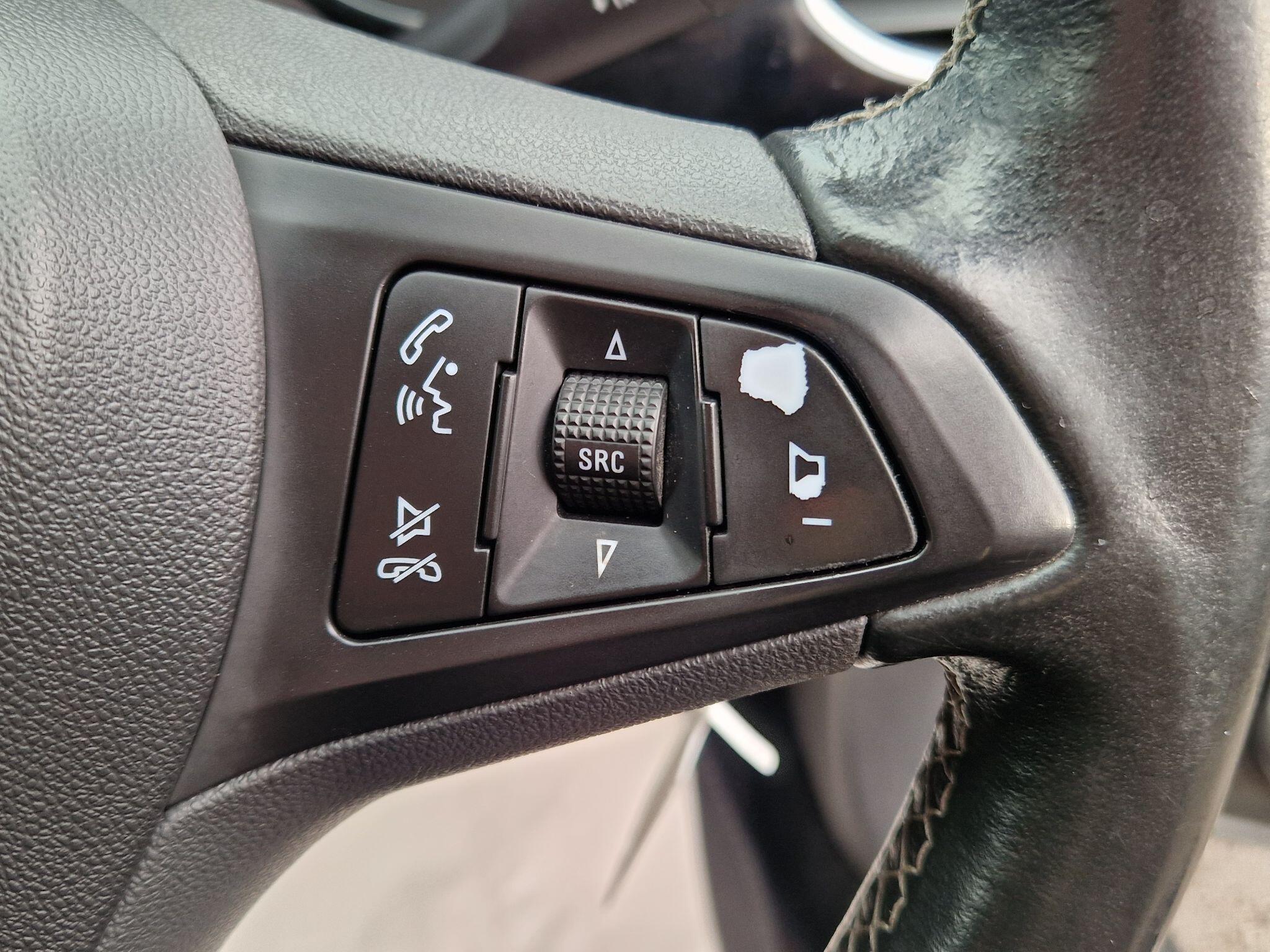 Vauxhall Astra - Image 24