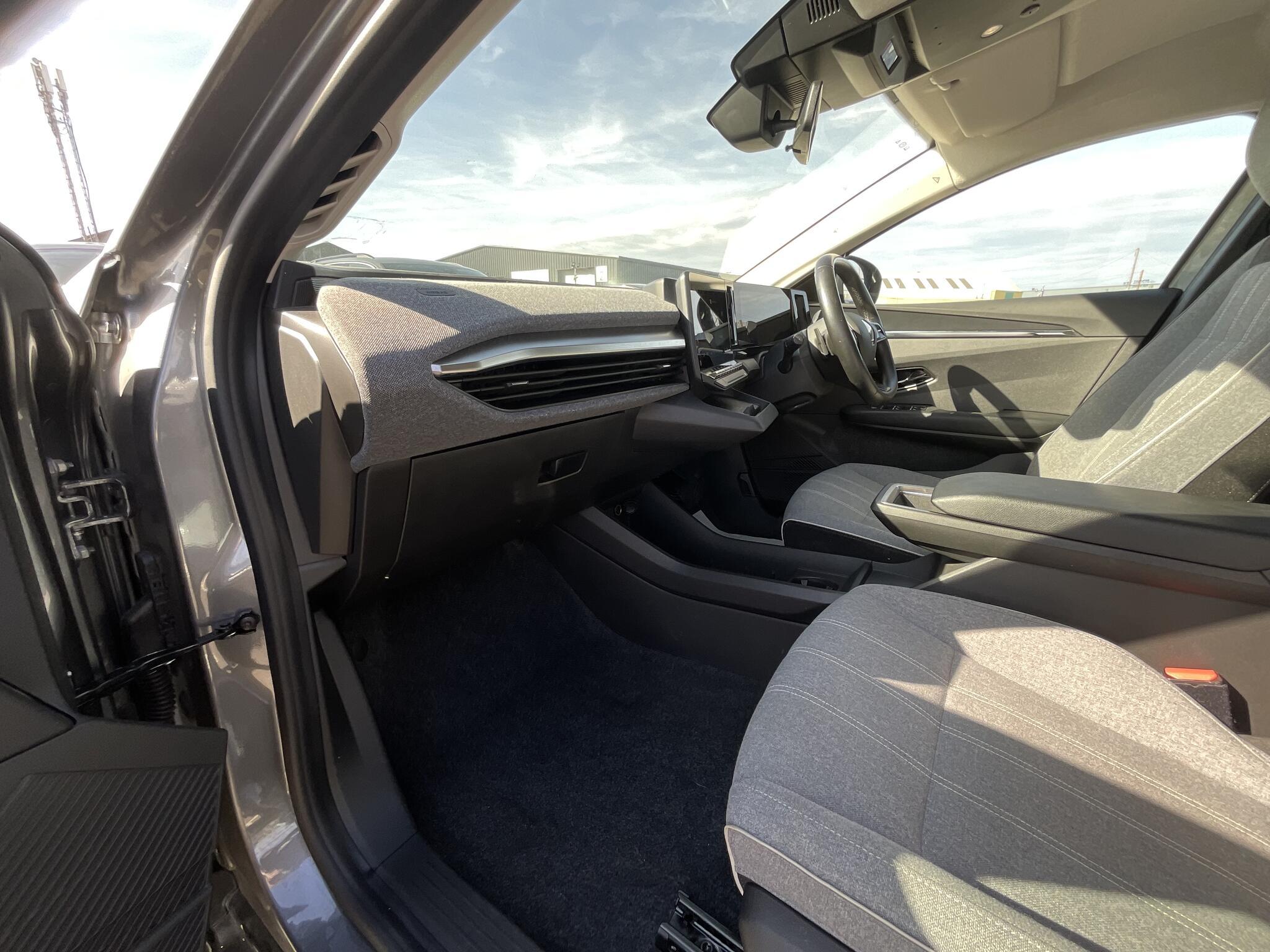 Renault Megane - Image 16
