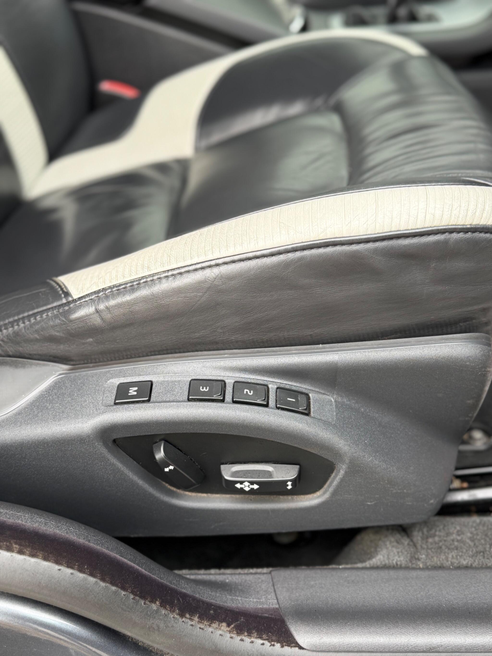 Volvo V70 - Image 21
