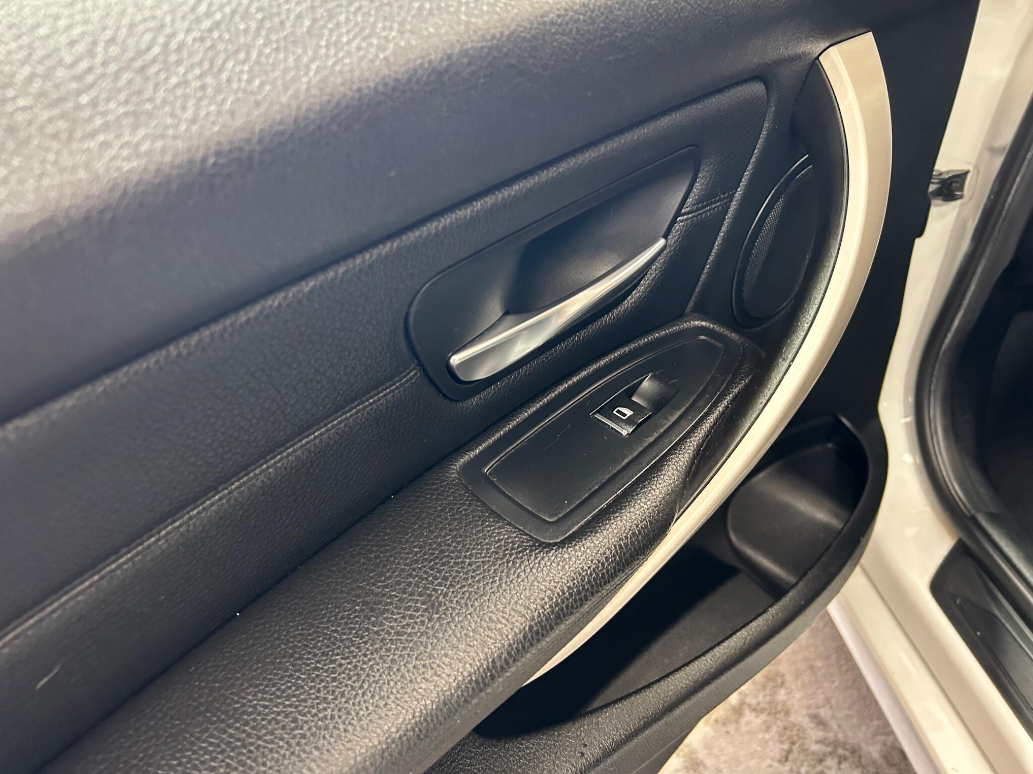 BMW 3 Series - Image 24