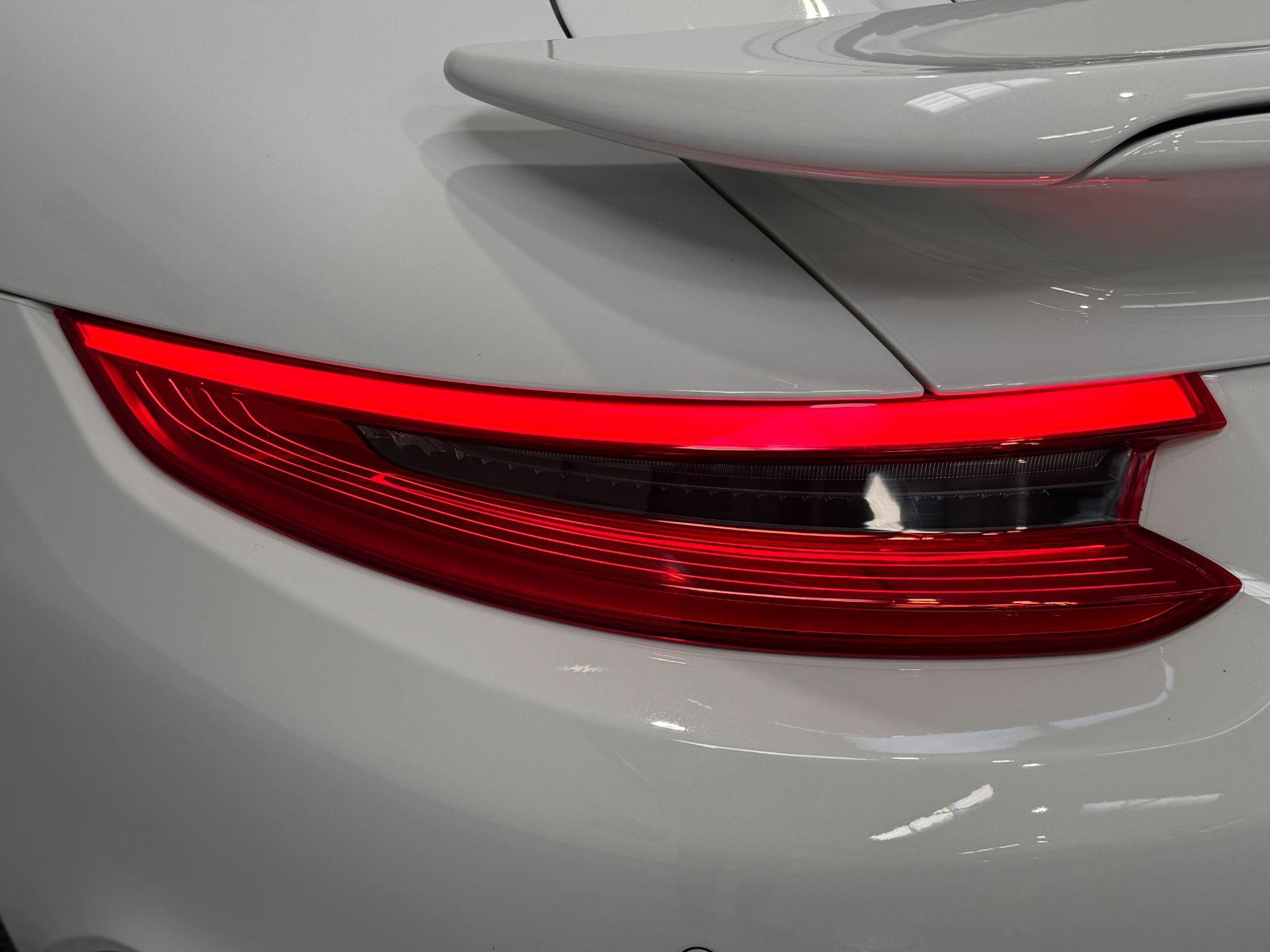 Porsche 911 - Image 52