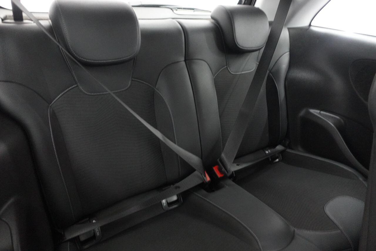 Vauxhall ADAM - Image 17