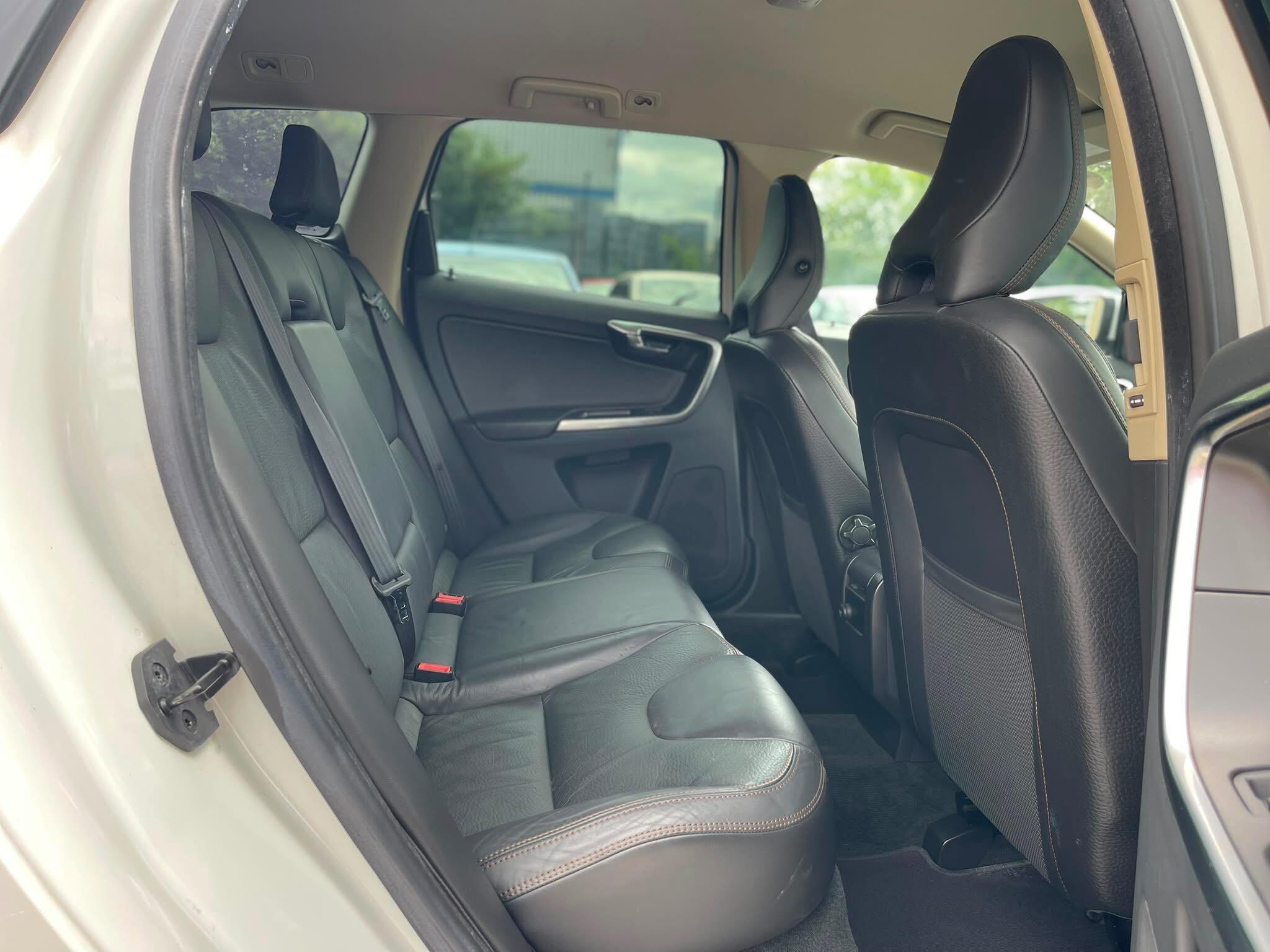 Volvo XC60 - Image 8