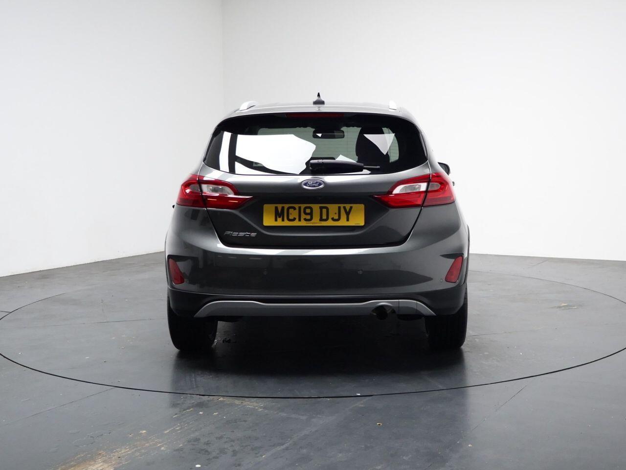 Ford Fiesta - Image 11