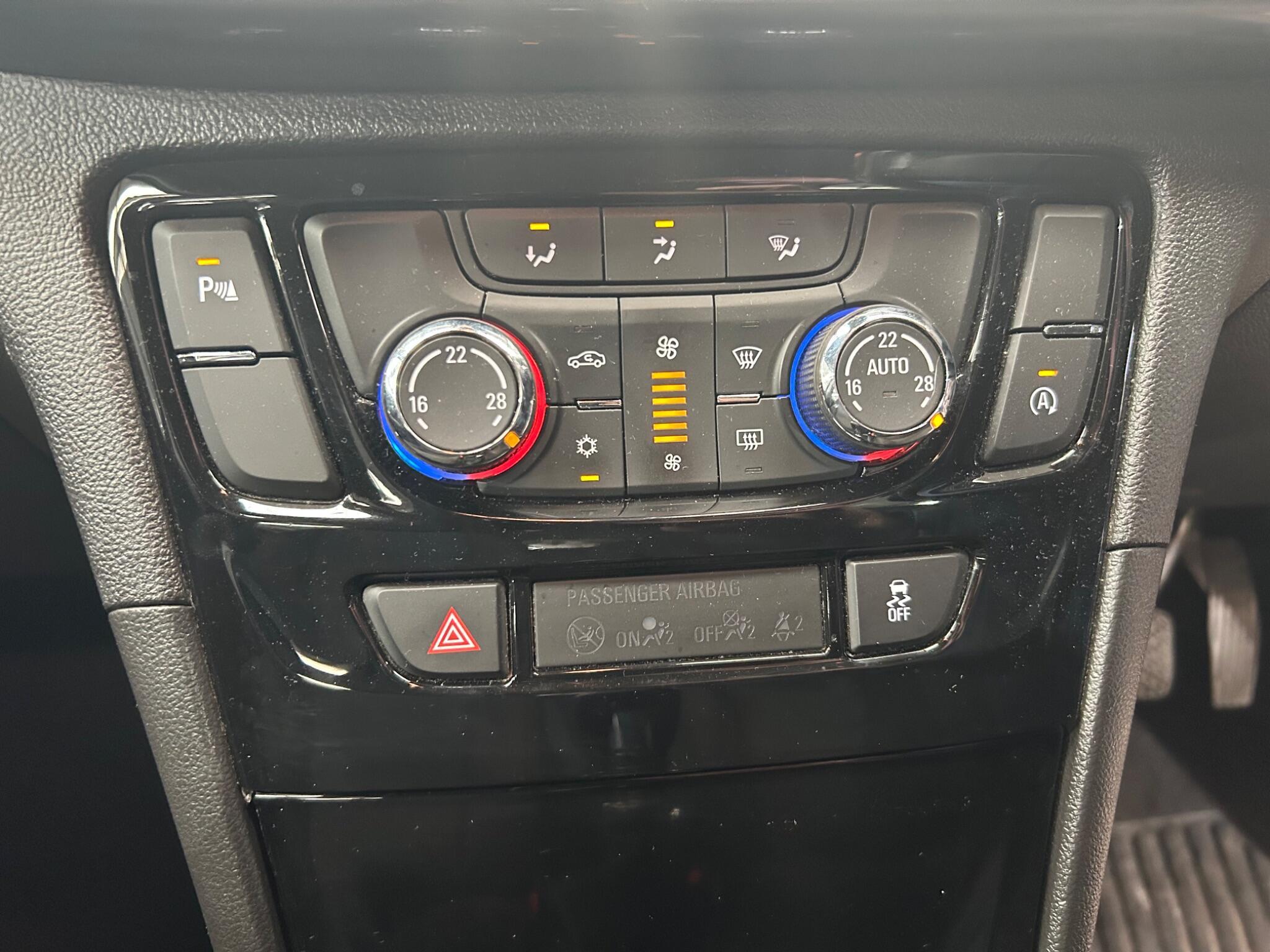 Vauxhall Mokka X - Image 17