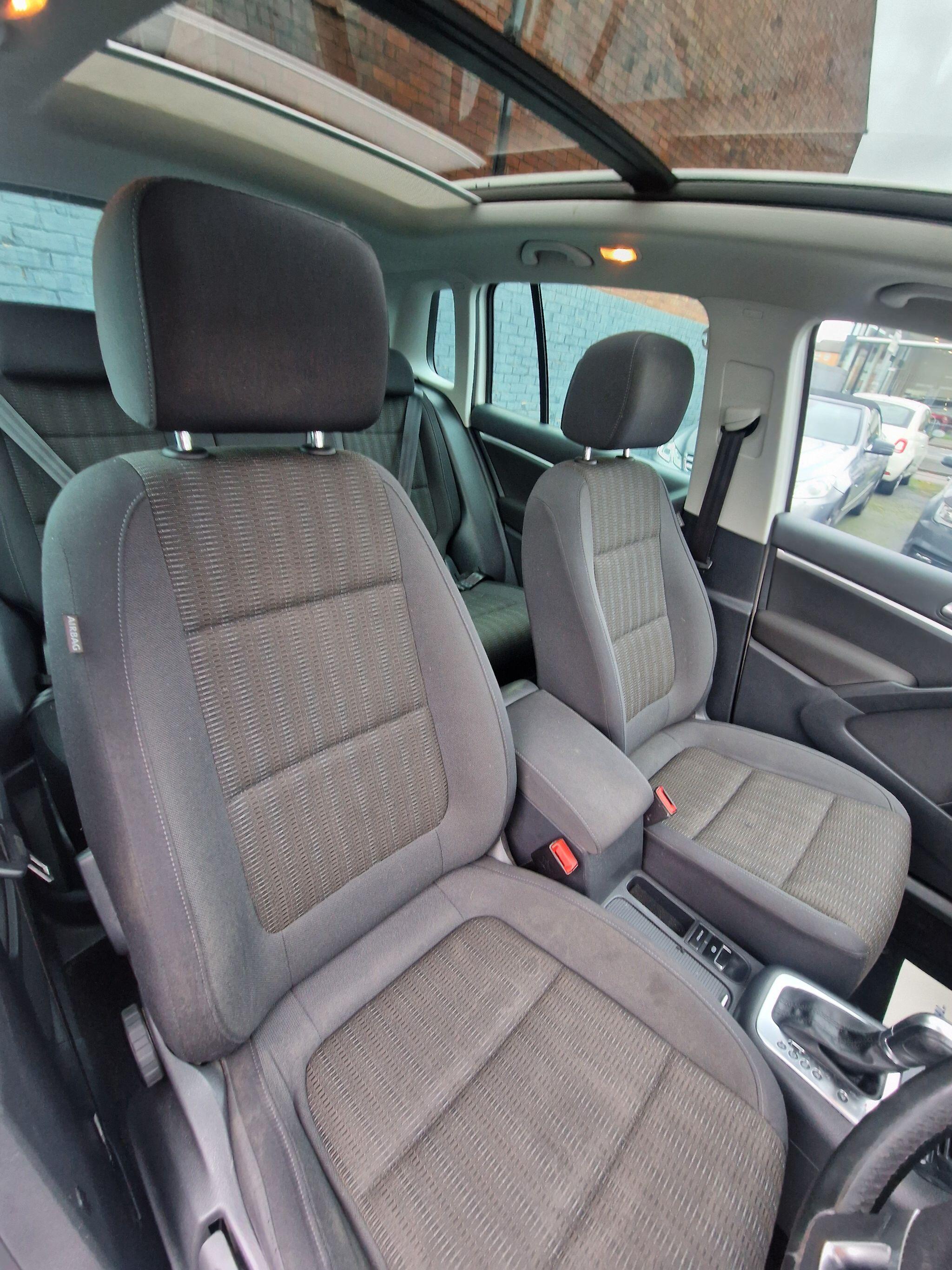 Volkswagen Tiguan - Image 28