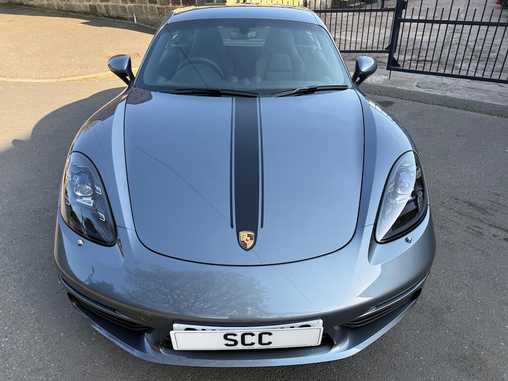 Porsche 718 Cayman - Image 21