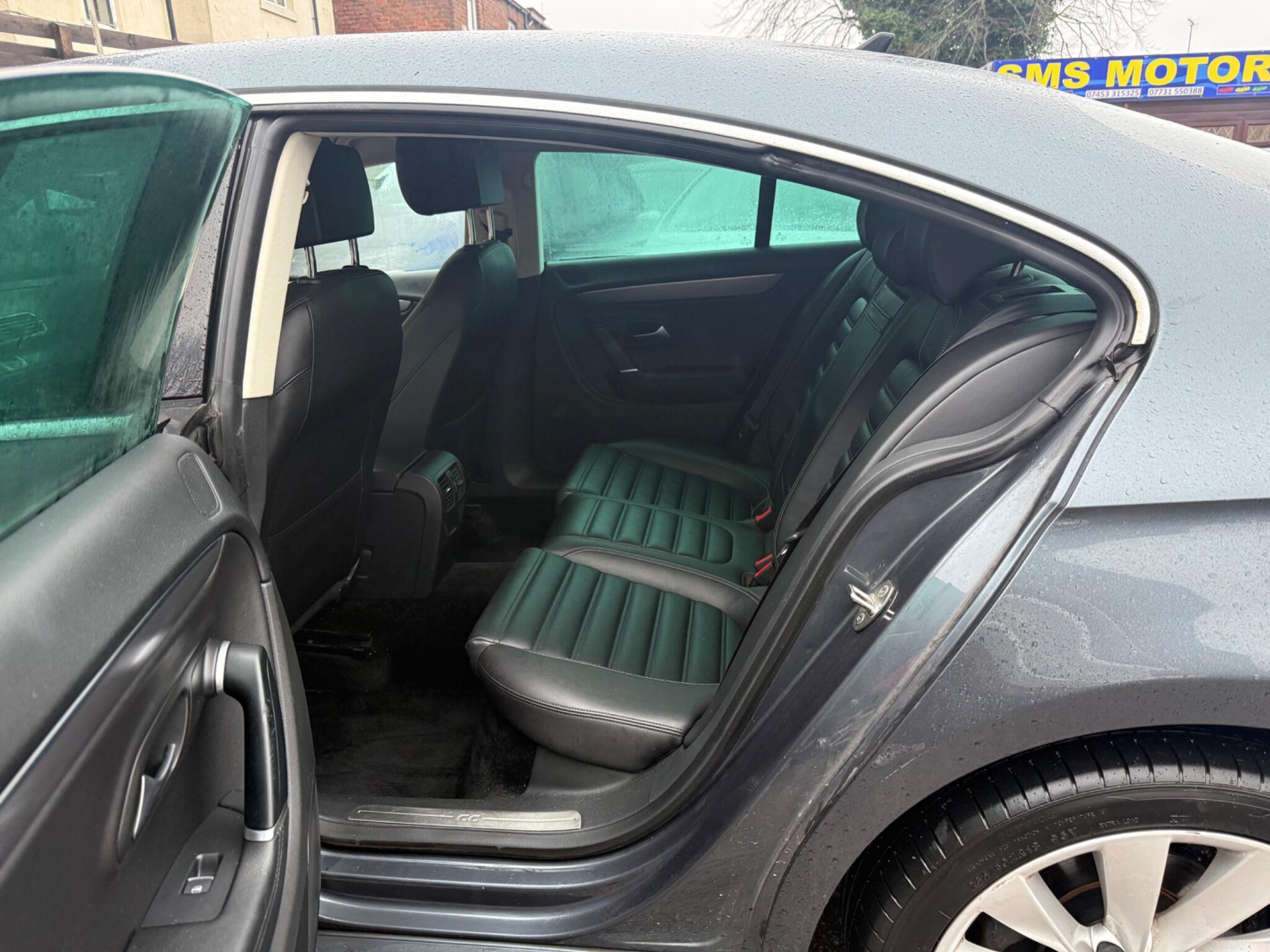 Volkswagen CC - Image 28