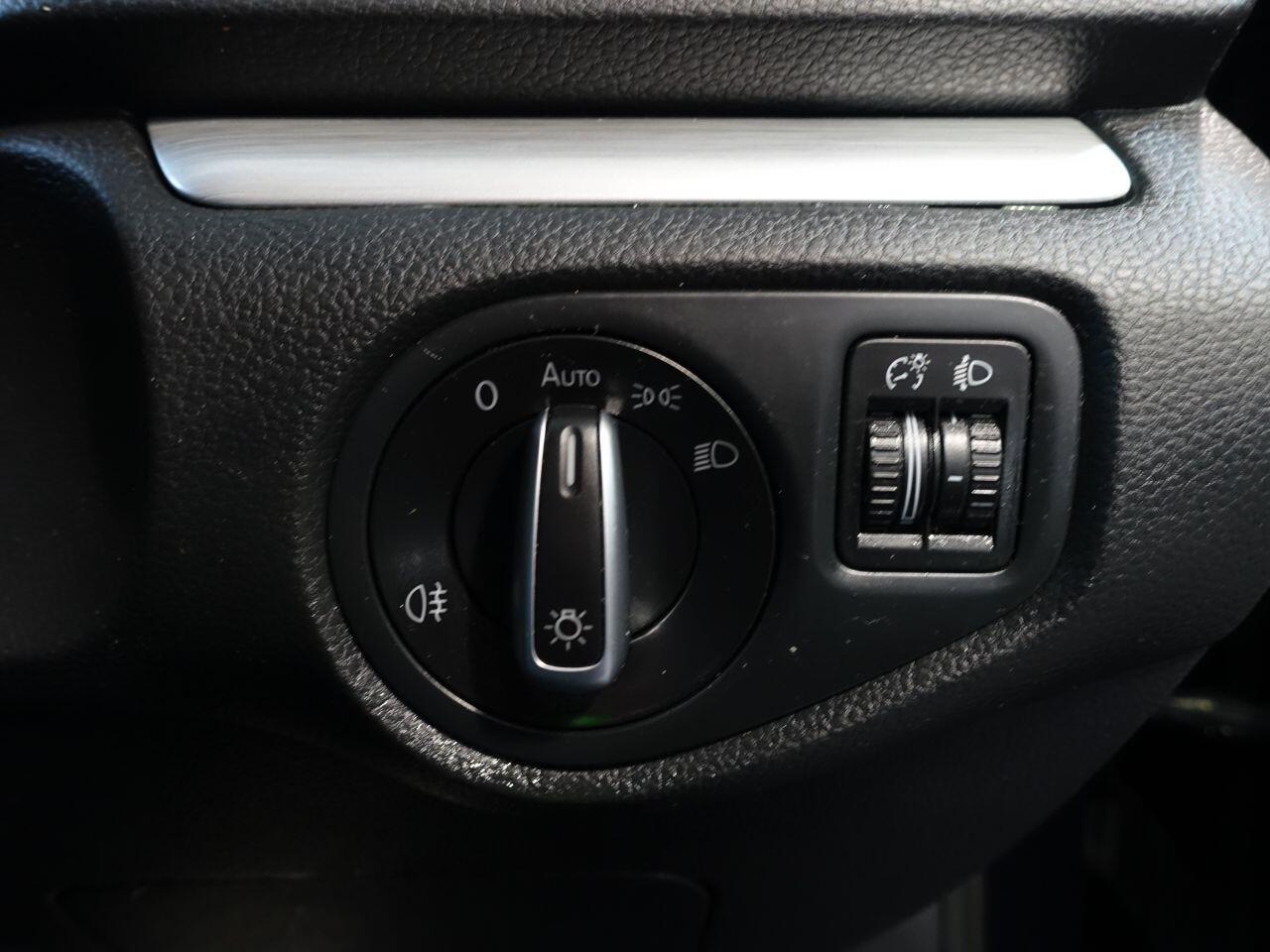 Volkswagen Sharan - Image 31