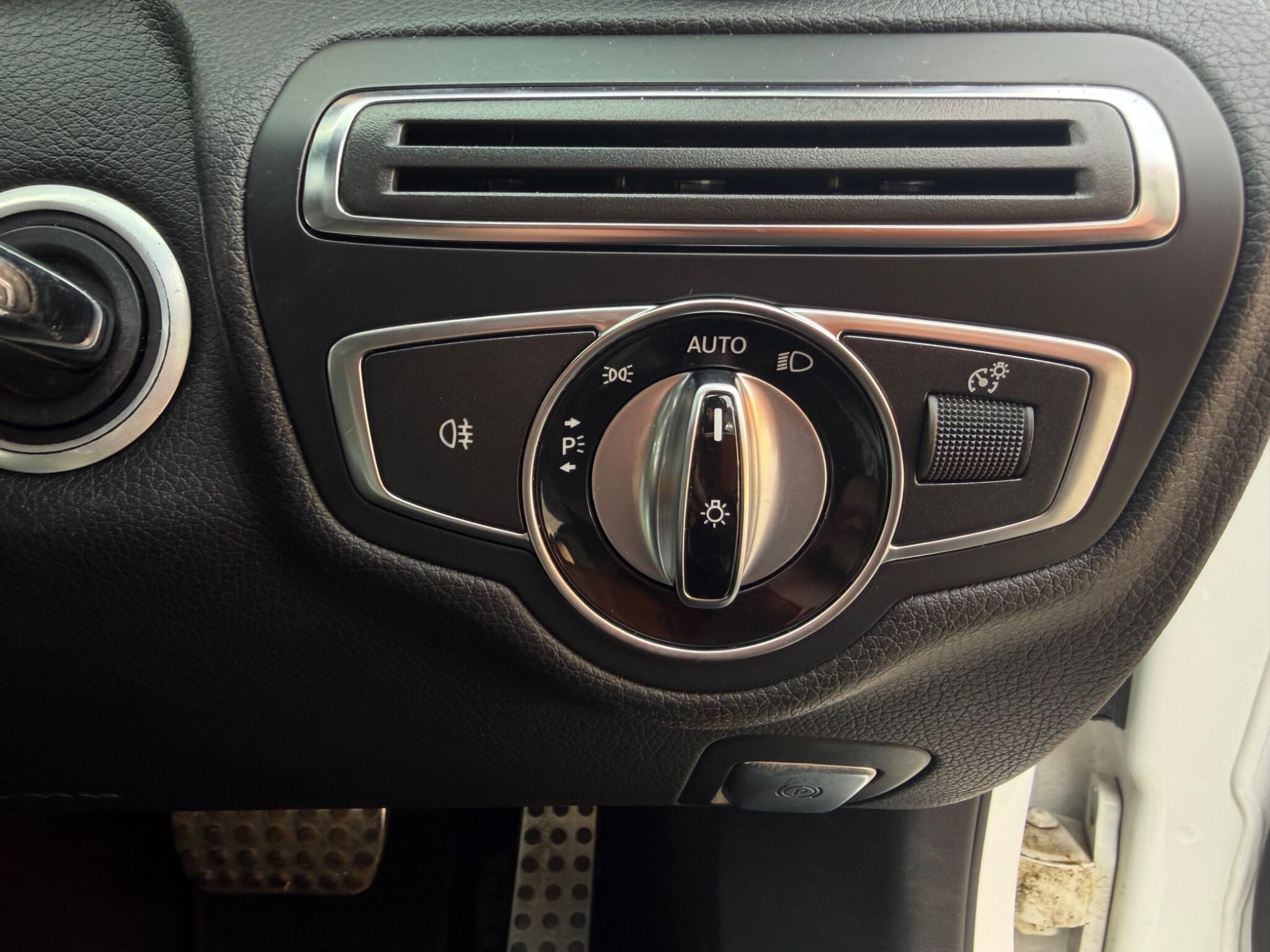 Mercedes C Class - Image 23