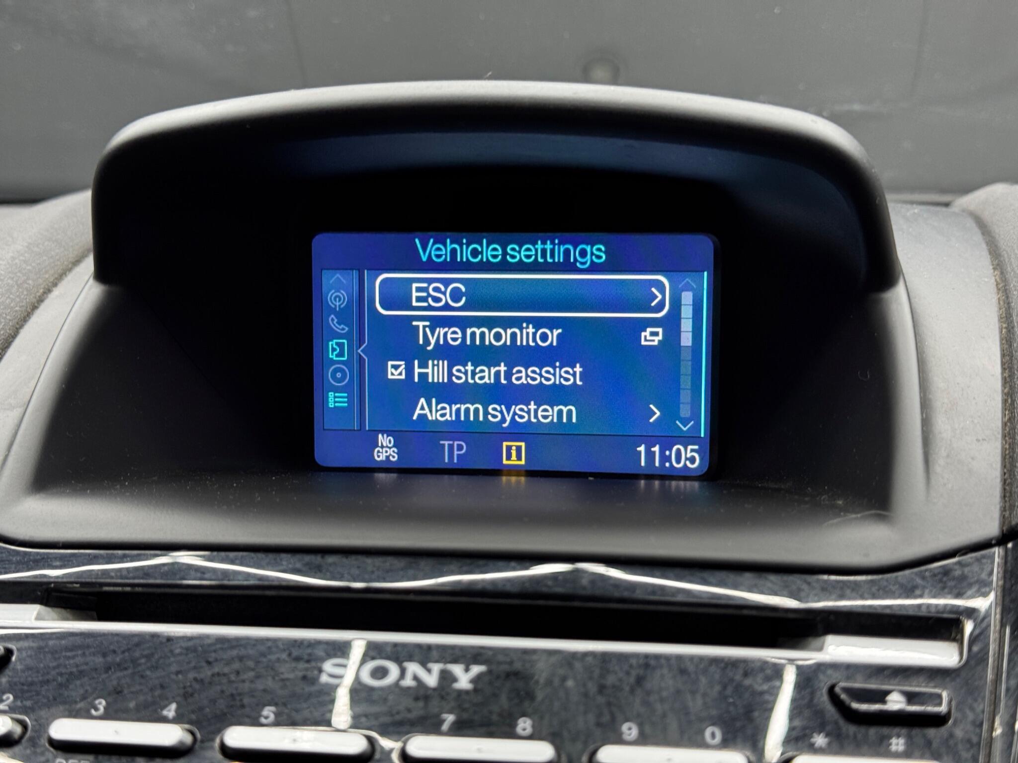 Ford Fiesta - Image 32