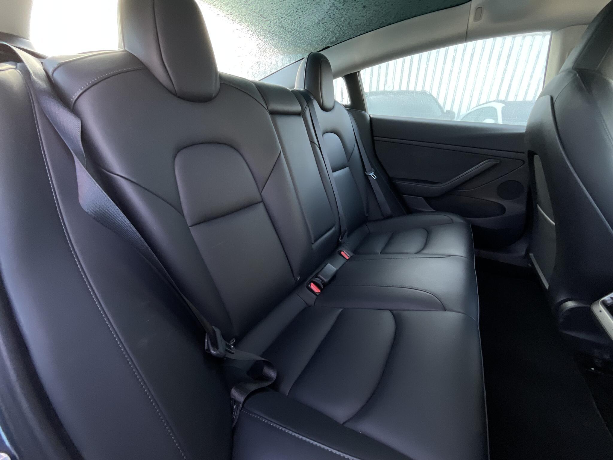 Tesla Model 3 - Image 11