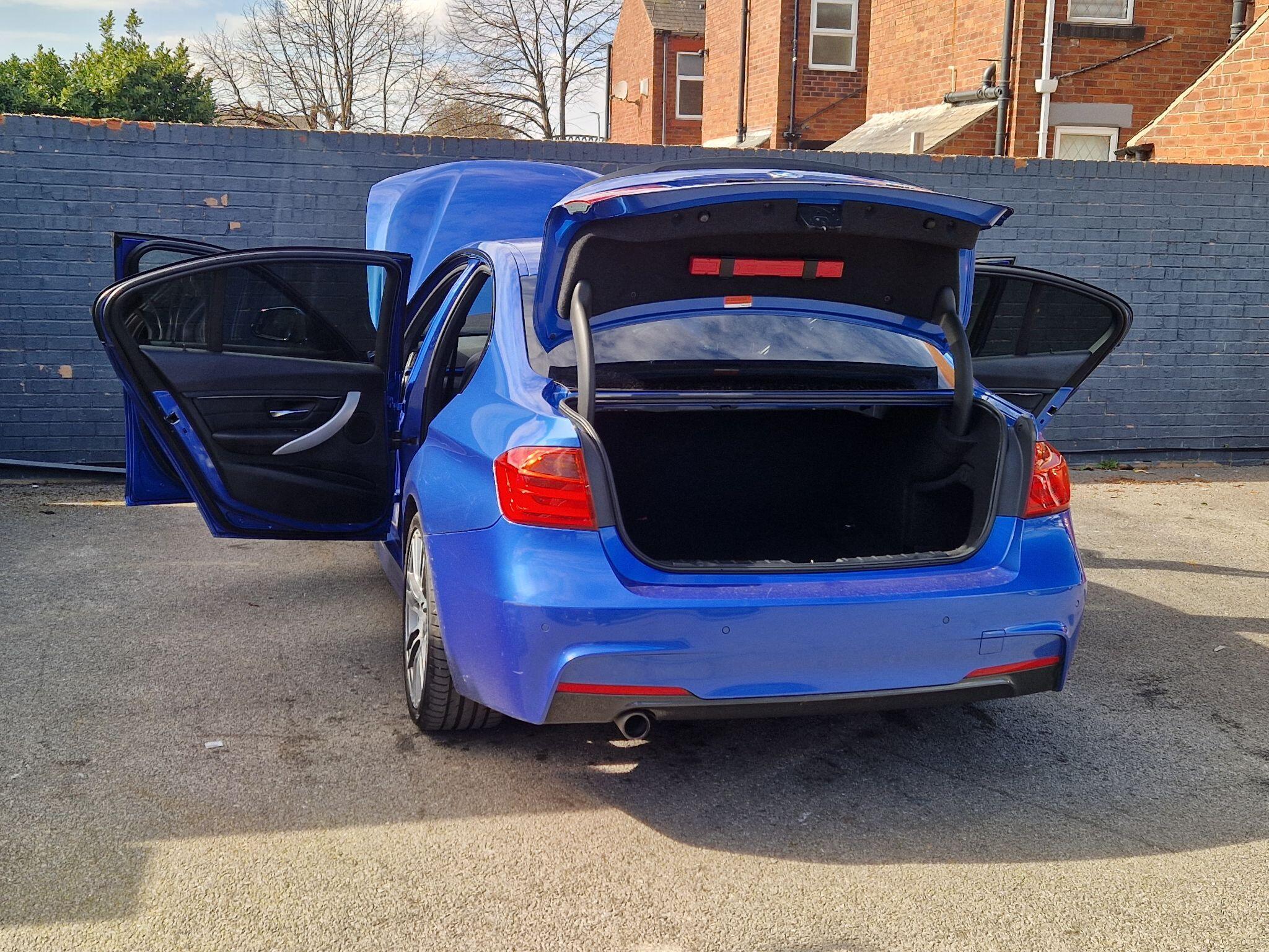 BMW 3 Series - Image 11