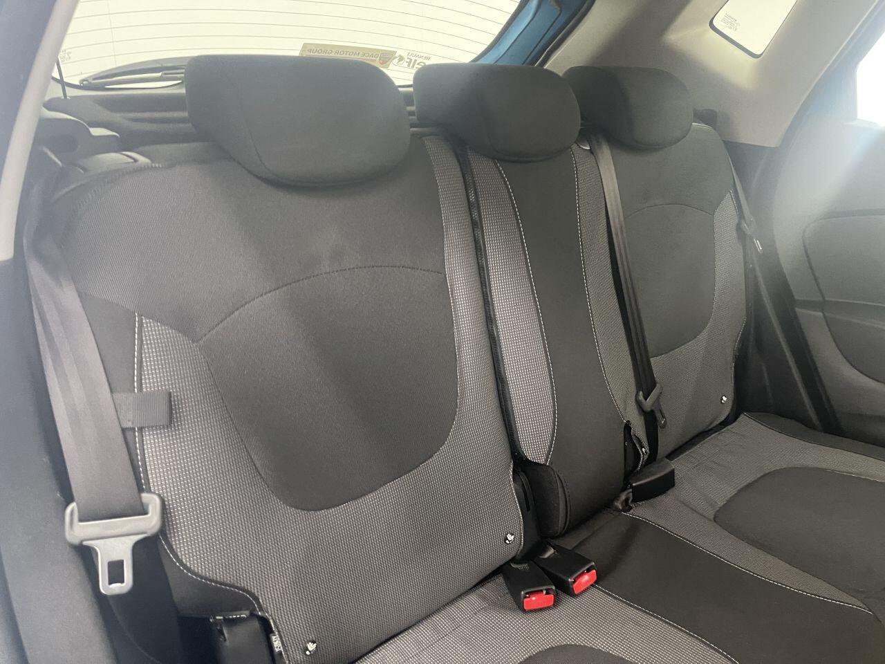 Renault Captur - Image 17