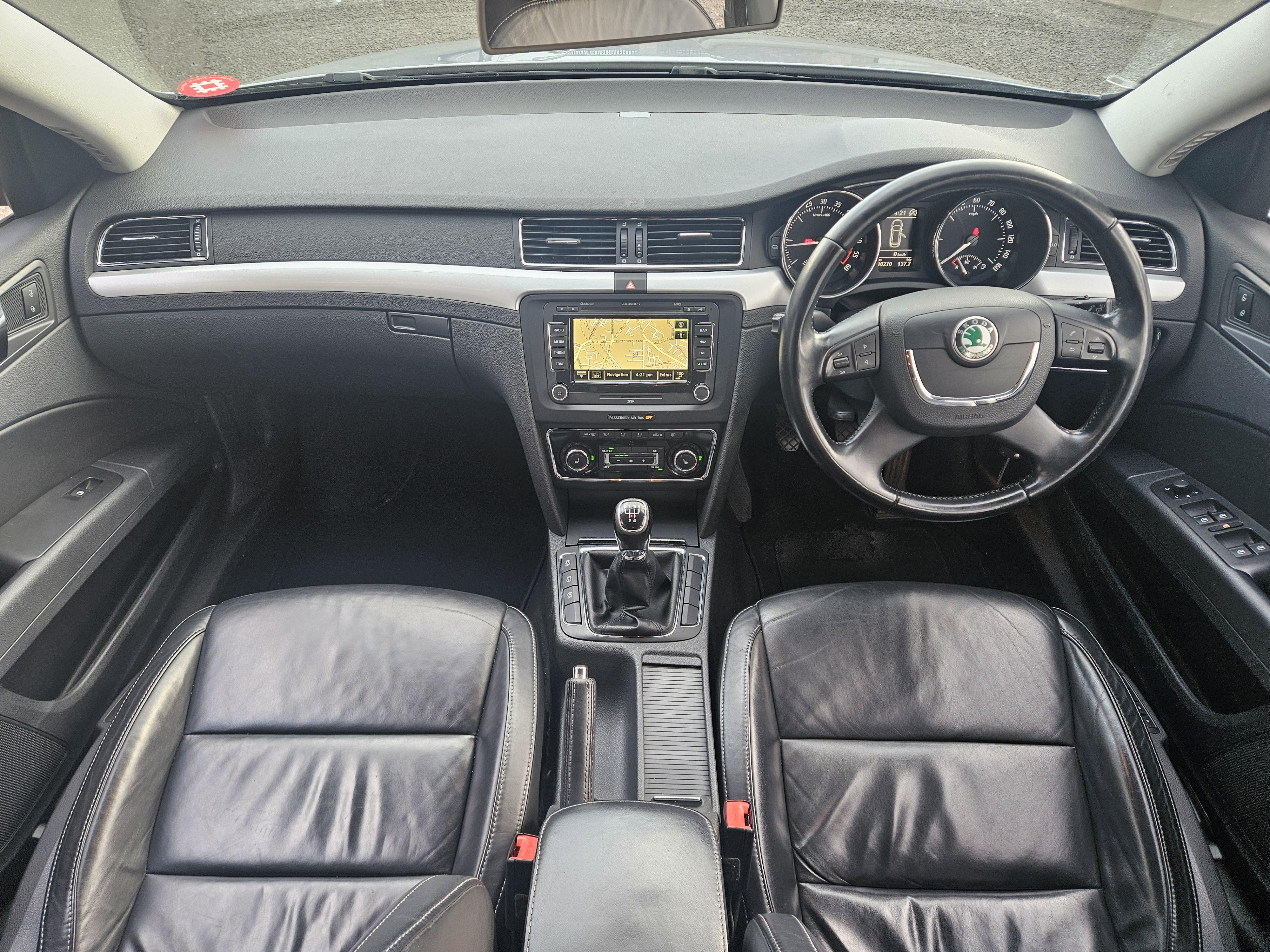 Skoda Superb - Image 30