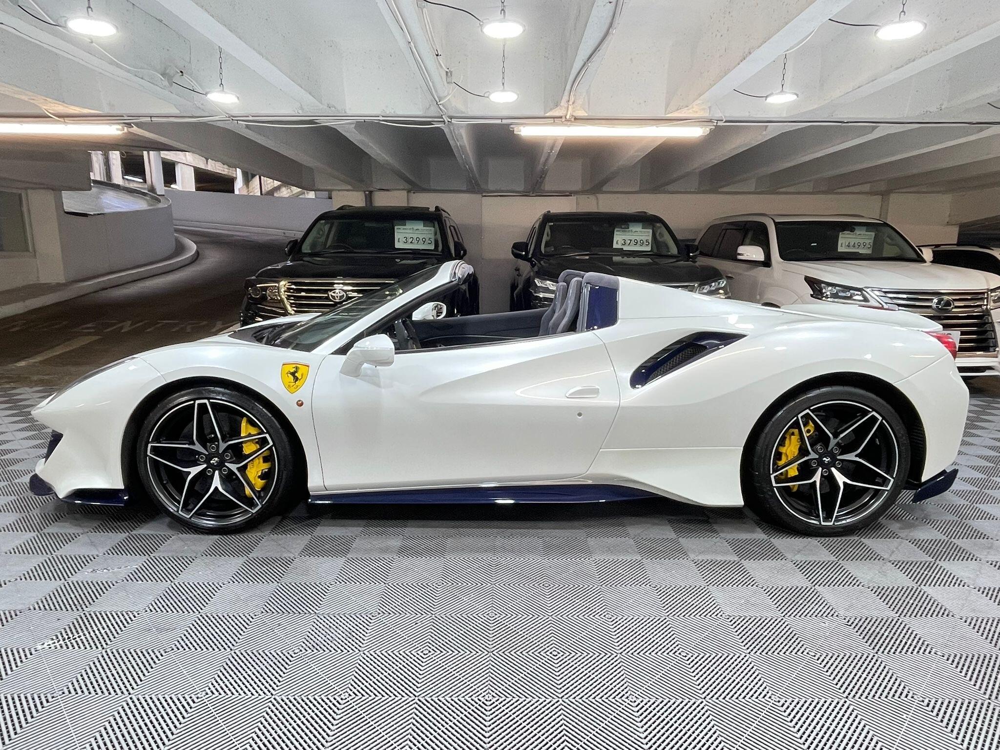 Ferrari 488 Pista