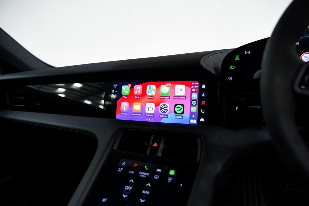 Porsche Taycan - Image 25