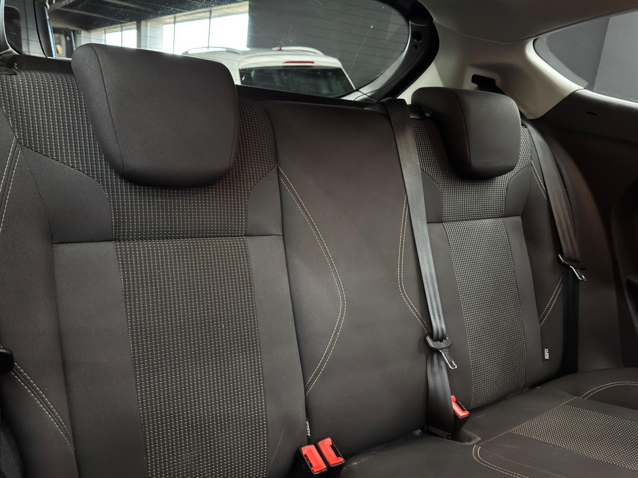 Ford Fiesta - Image 15