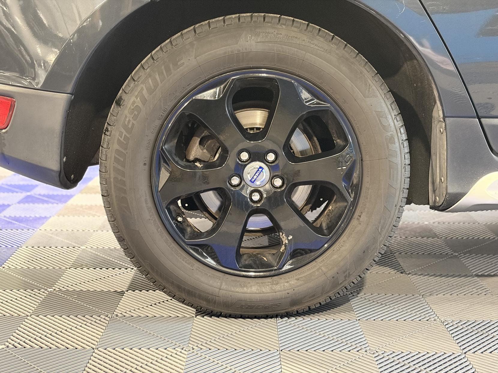 Volvo XC60 - Image 20