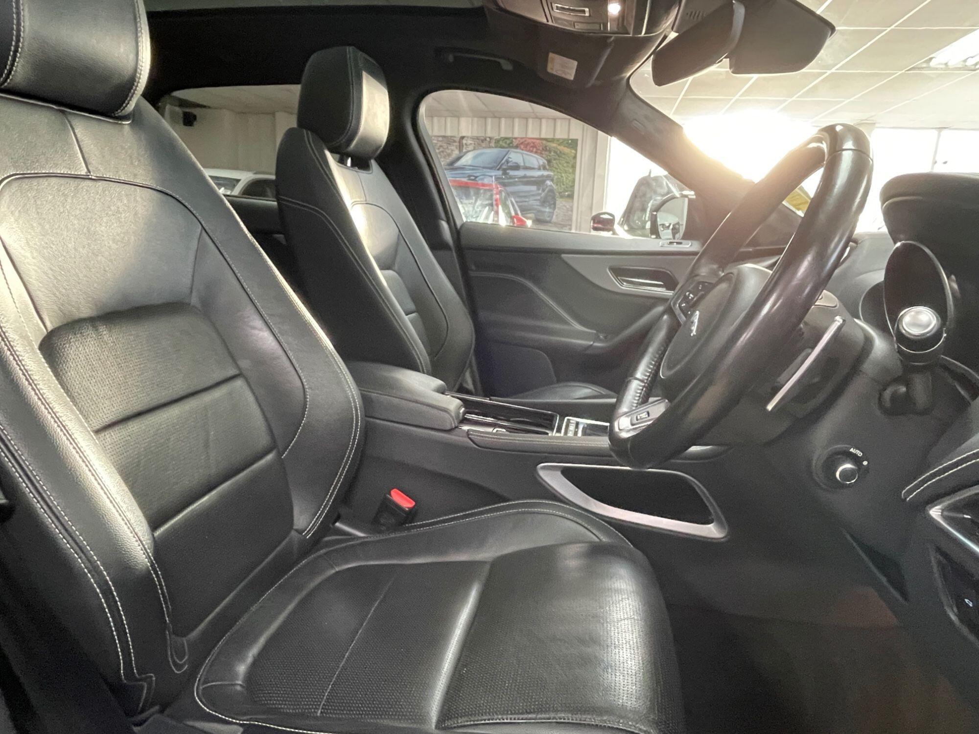 Jaguar F-Pace - Image 27