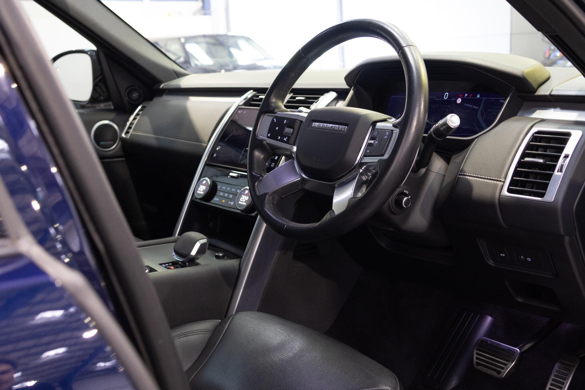 Land Rover Discovery - Image 16