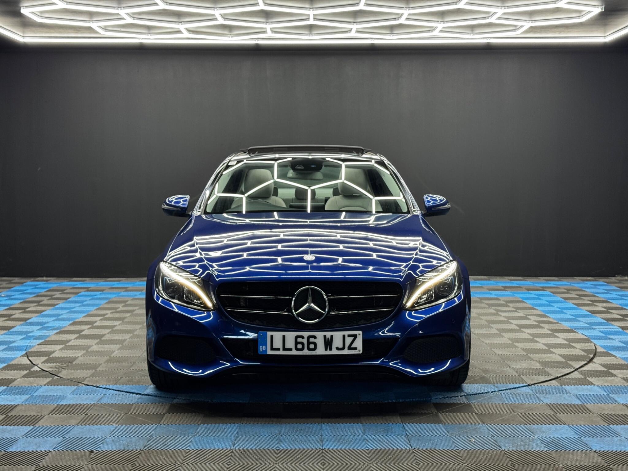 Mercedes C Class - Image 2