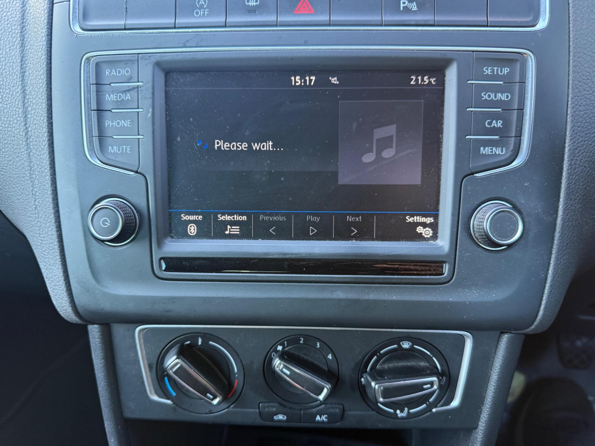 Volkswagen Polo - Image 9