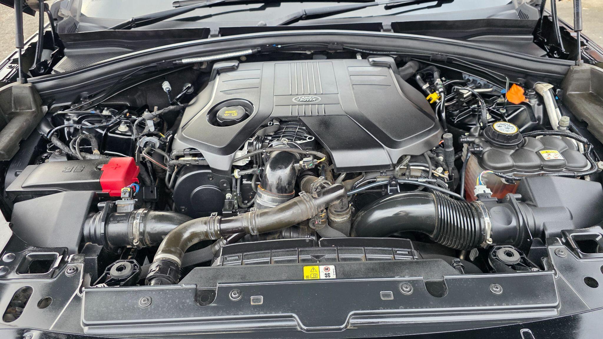 Land Rover Range Rover Velar - Image 63