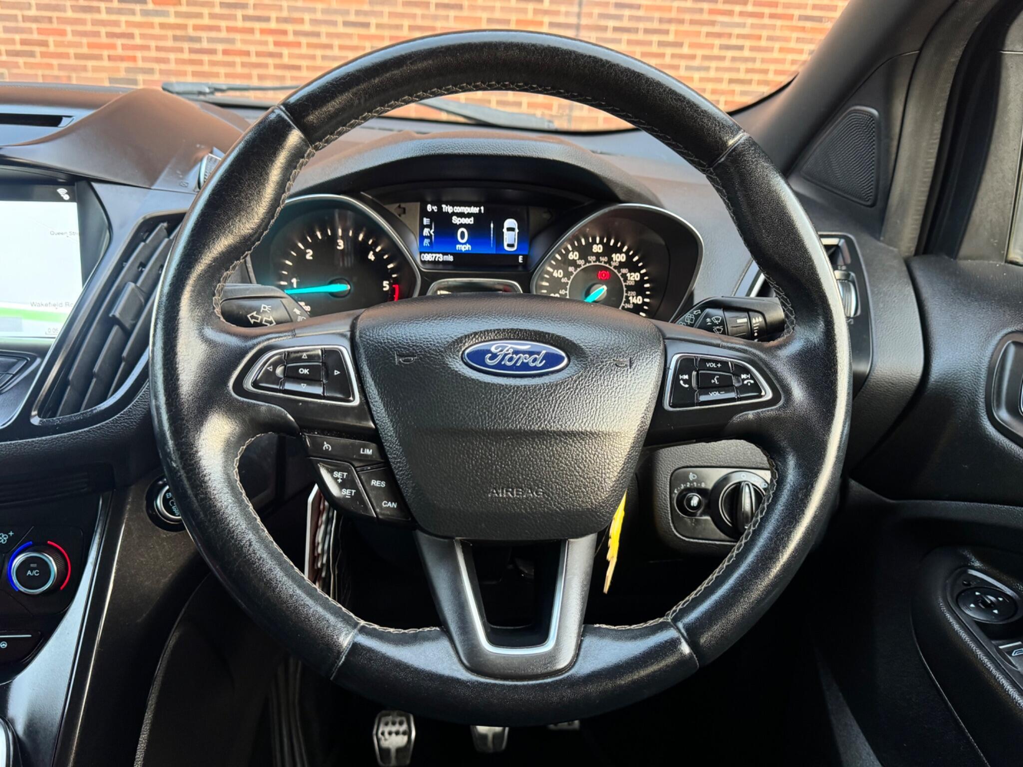 Ford Kuga - Image 47