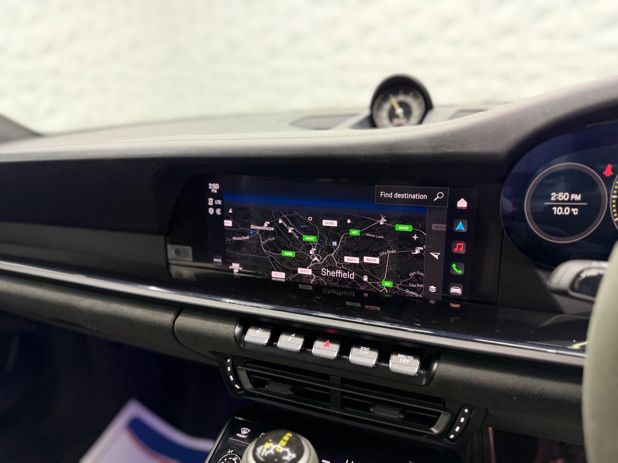 Porsche 911 - Image 34