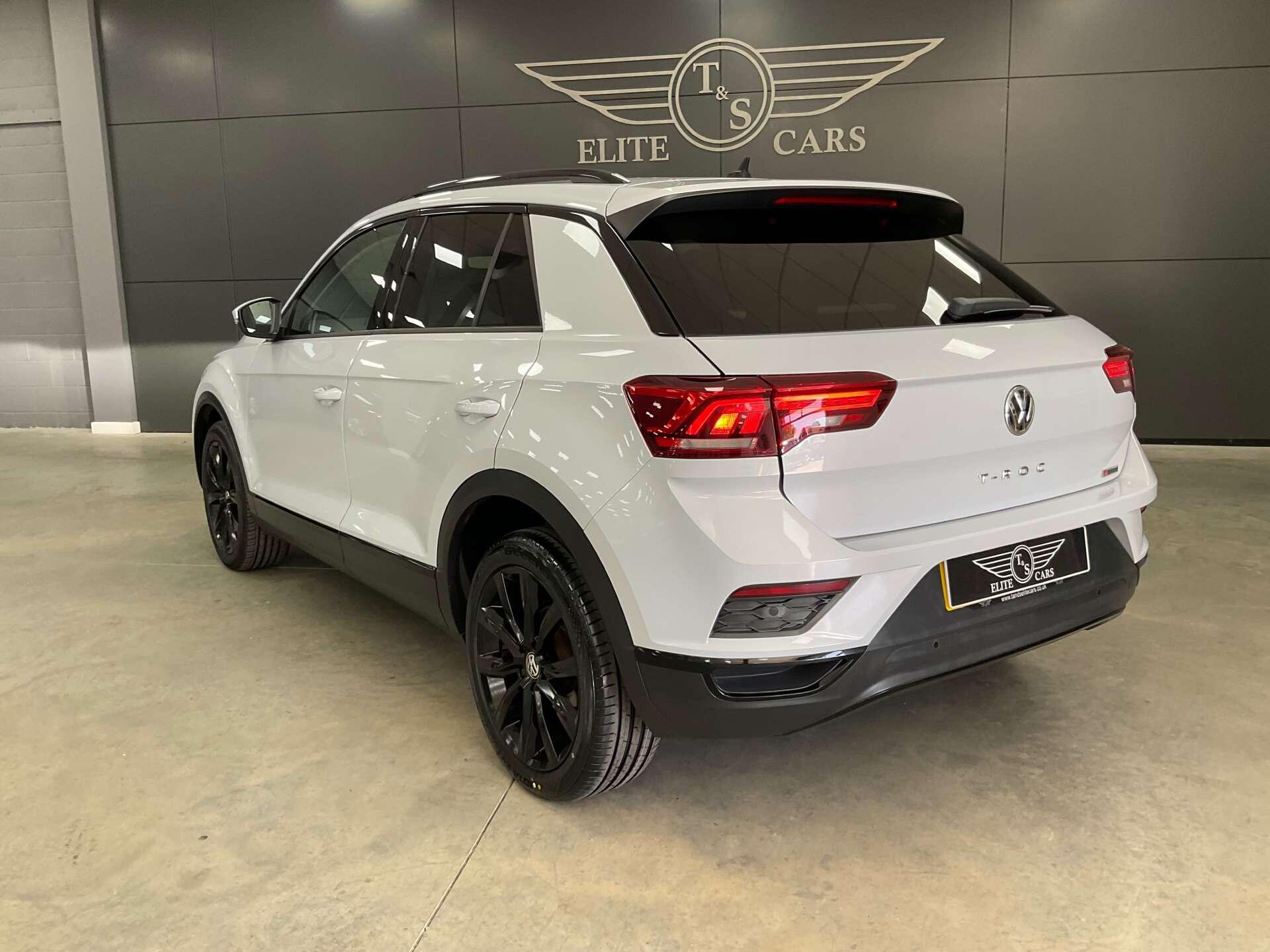 Volkswagen T-Roc - Image 6