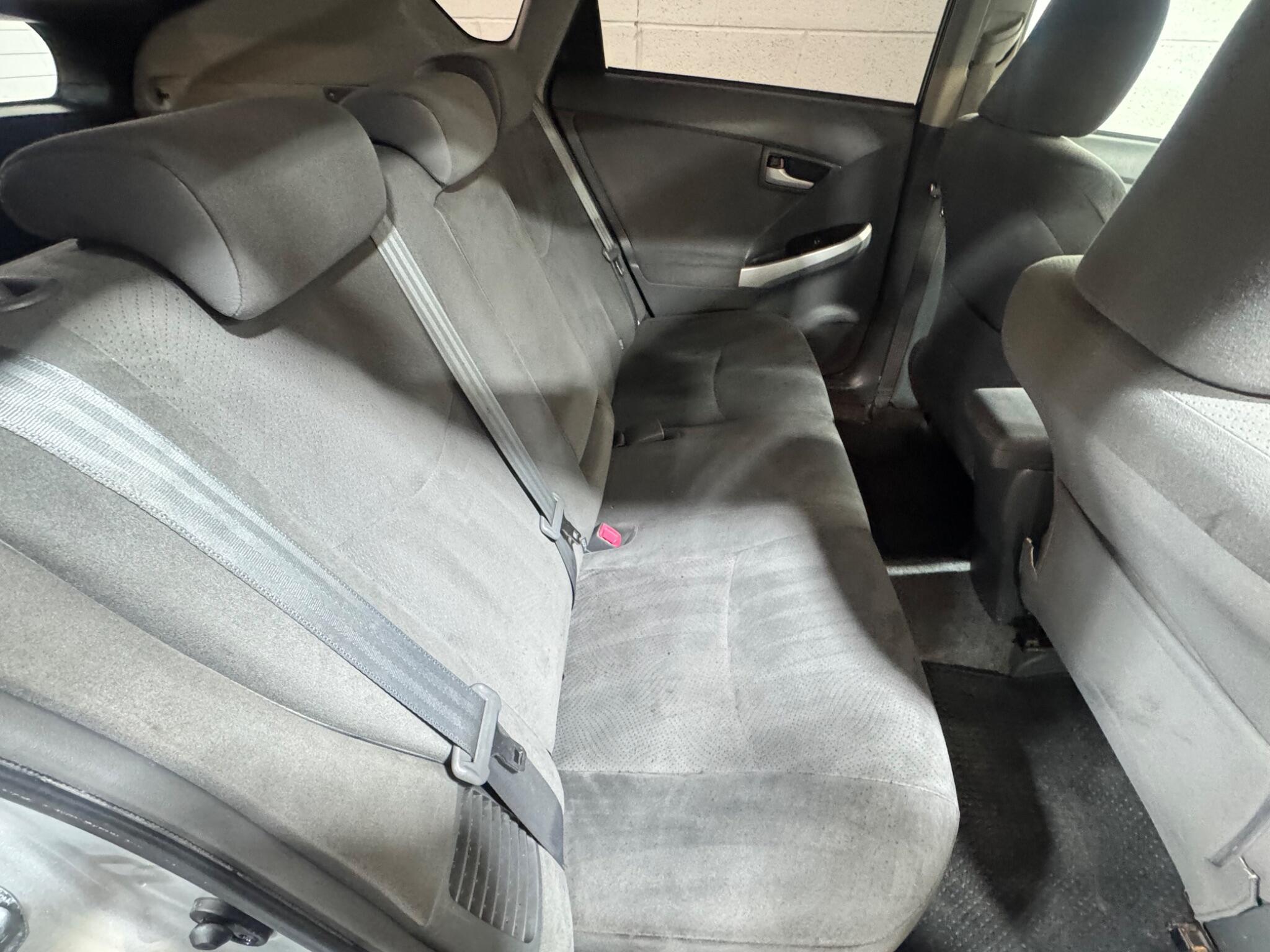 Toyota Prius - Image 11