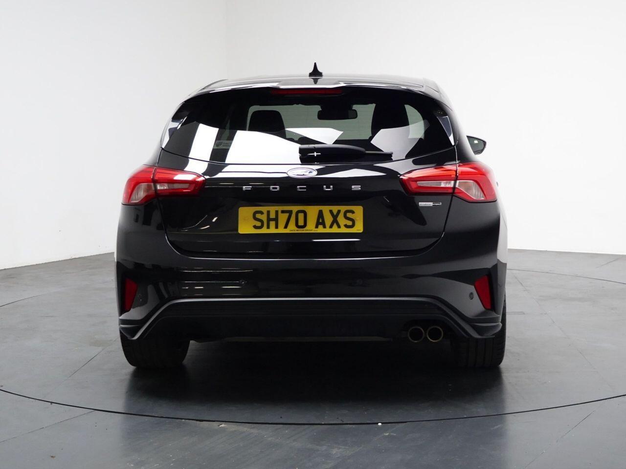 Ford Focus - Image 6