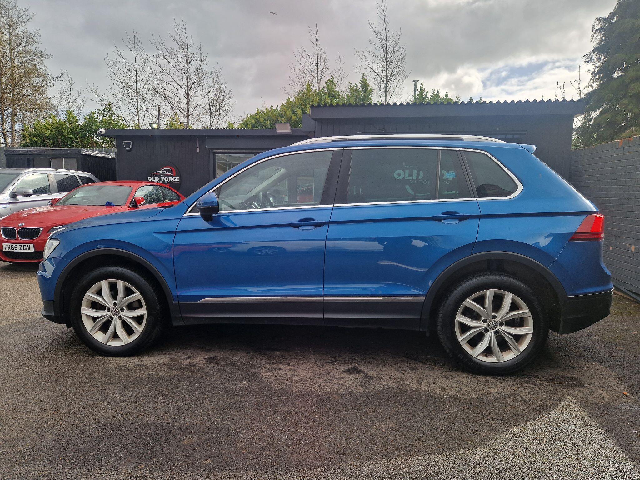 Volkswagen Tiguan - Image 6