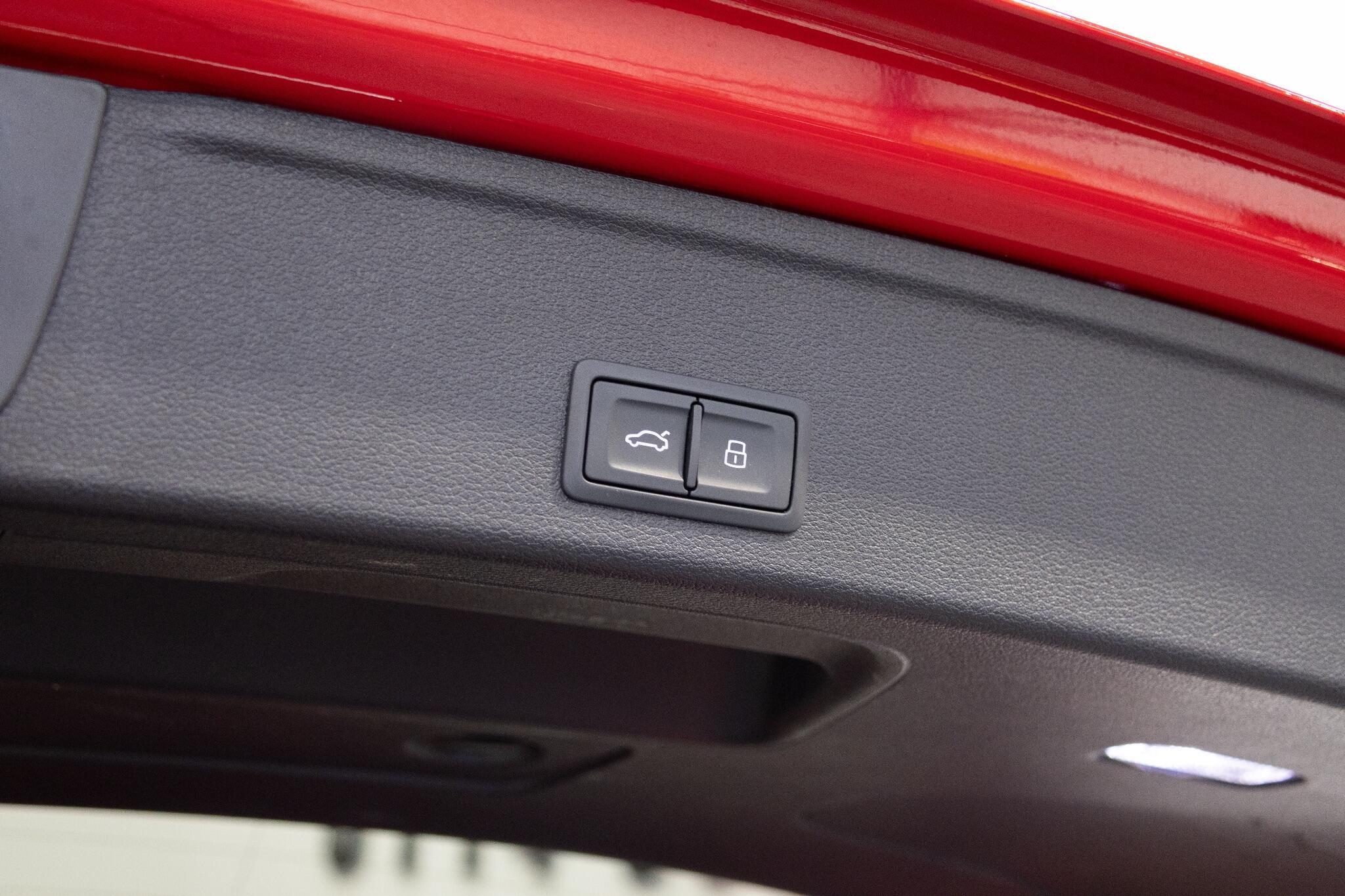 Audi Rs4 Avant - Image 11