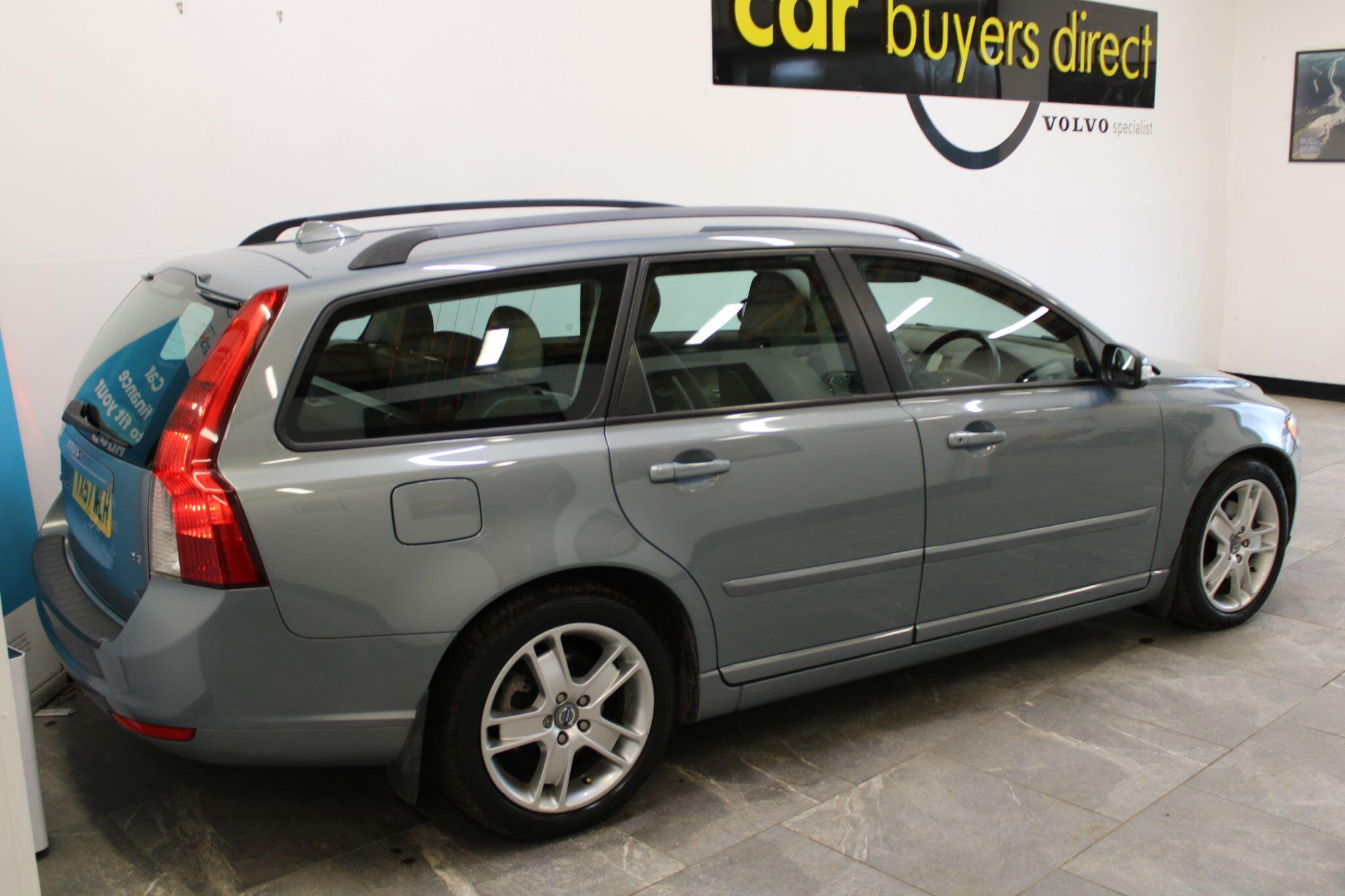 Volvo V50 - Image 4