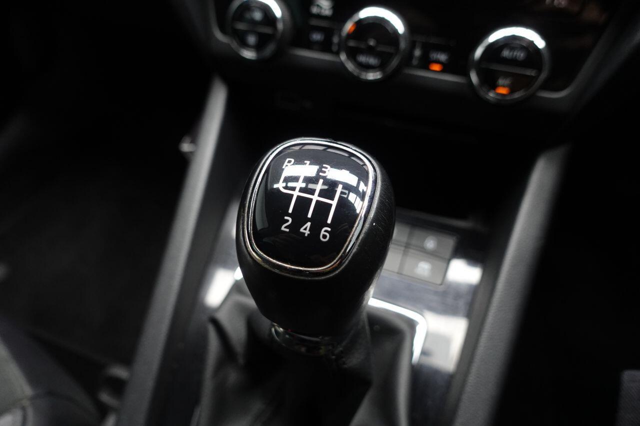 Skoda Octavia - Image 44