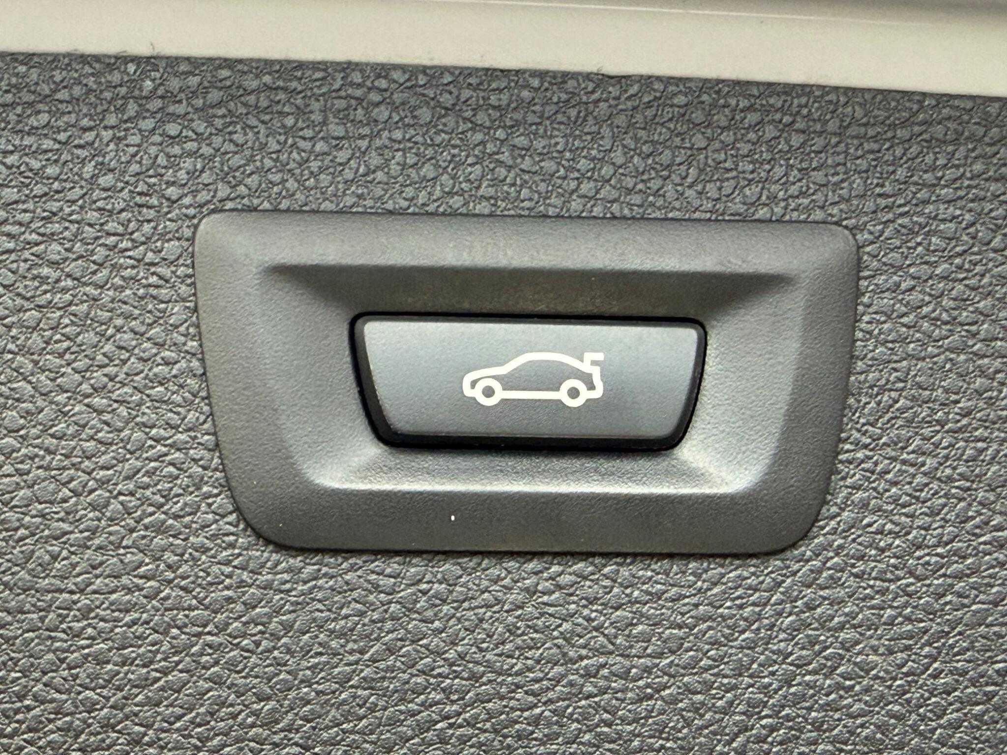 BMW 3 Series - Image 37