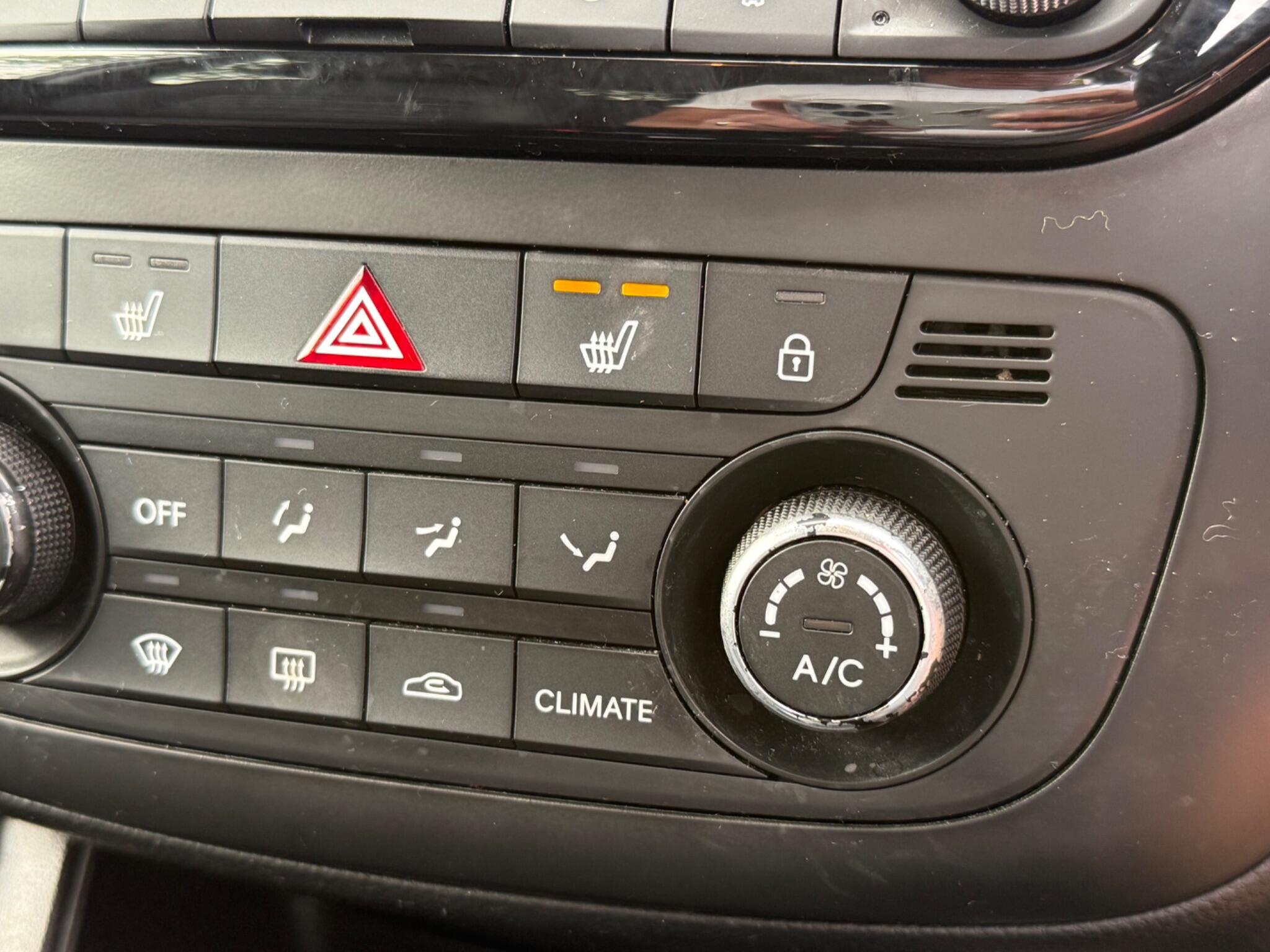Kia Venga - Image 24