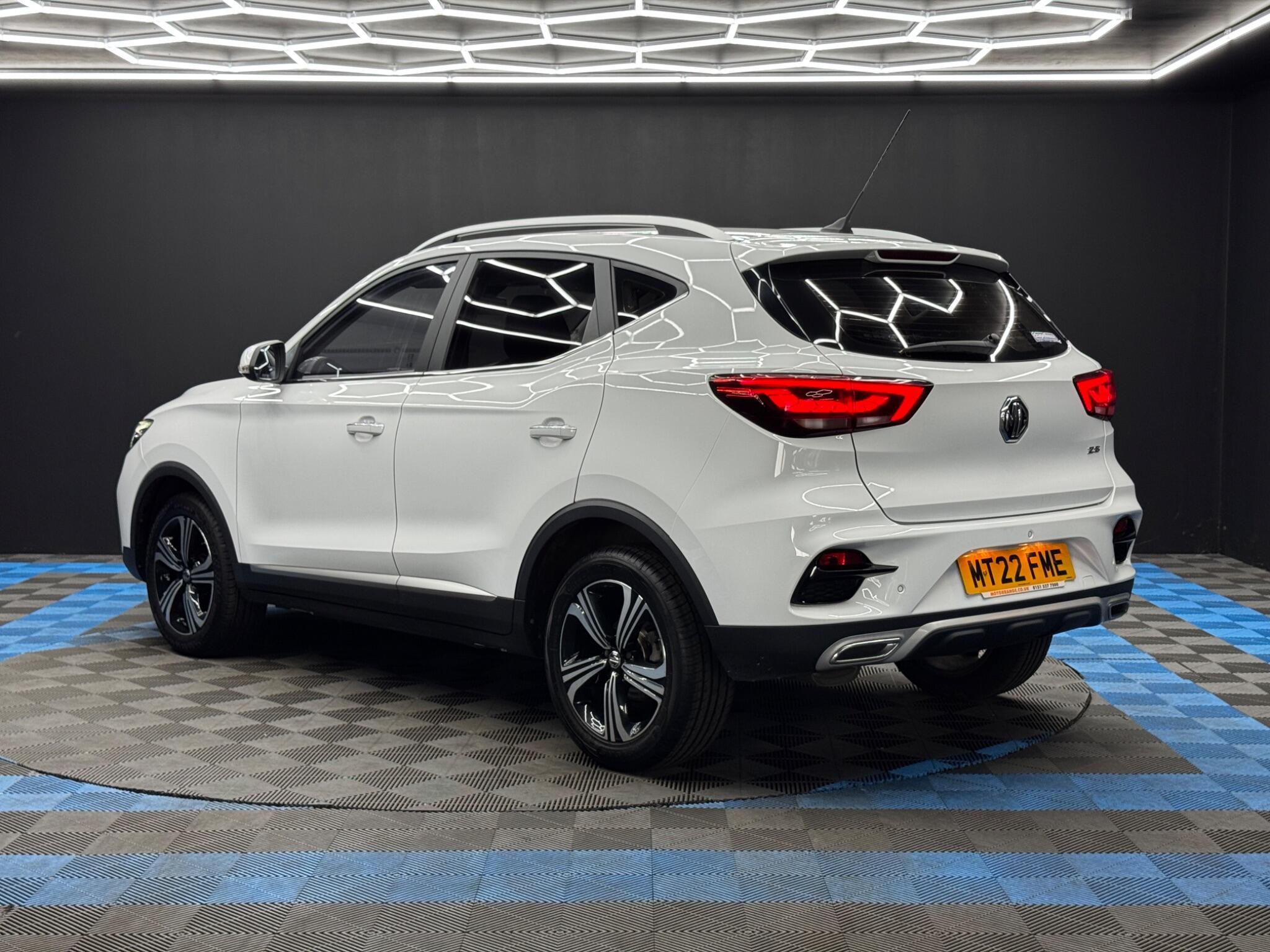 MG MG ZS - Image 7
