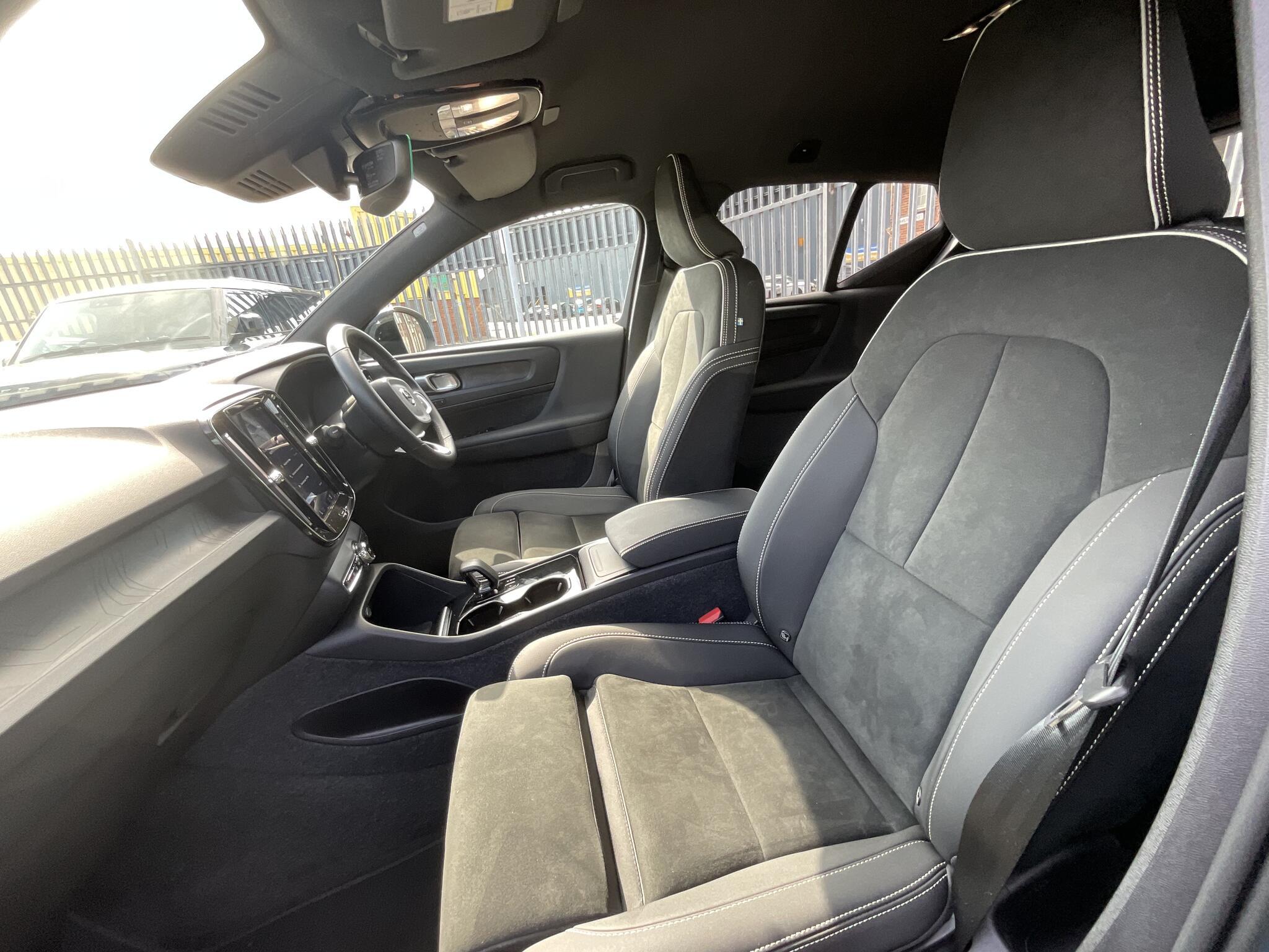 Volvo XC40 - Image 16