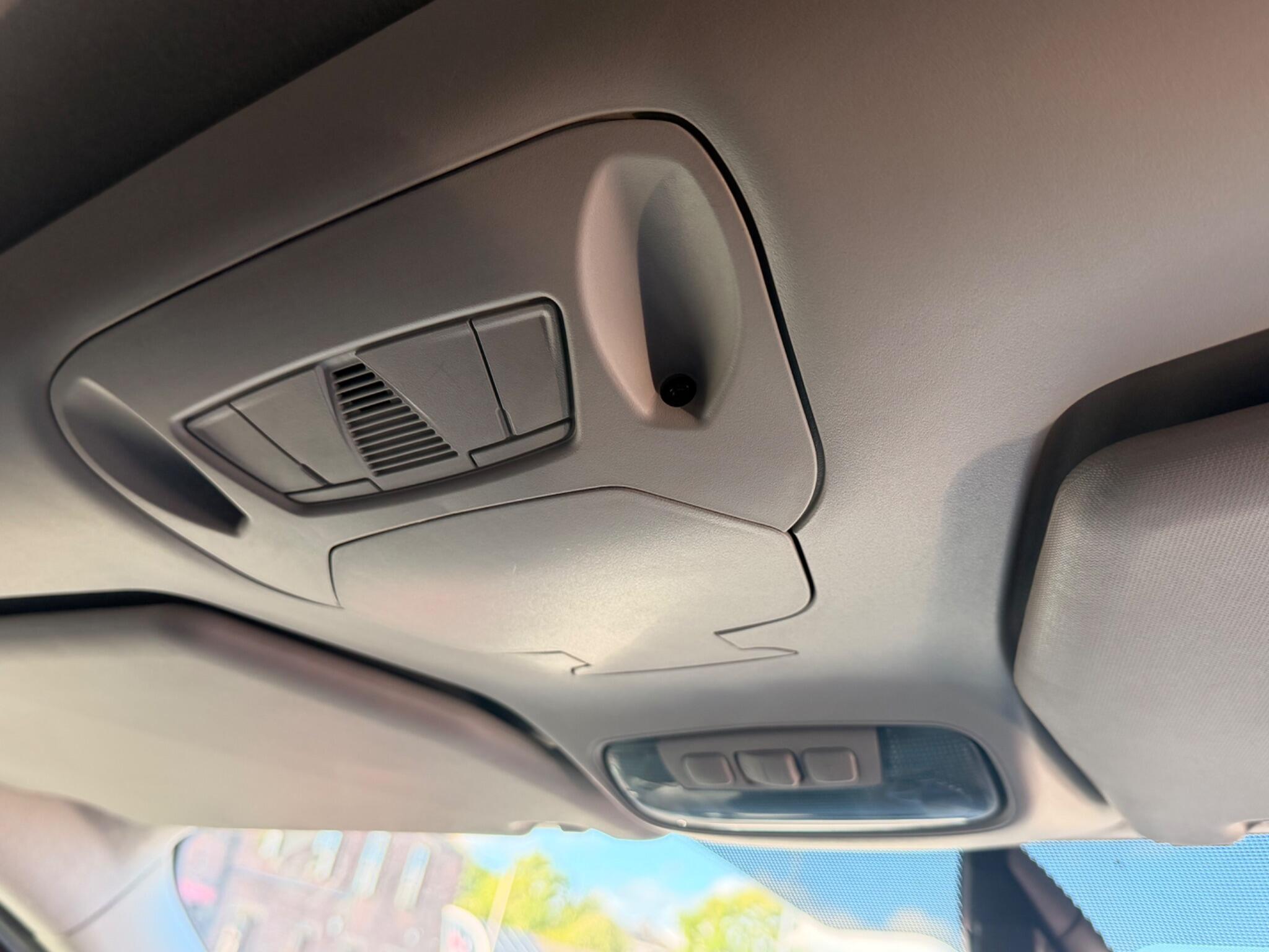 Ford Transit Connect - Image 27
