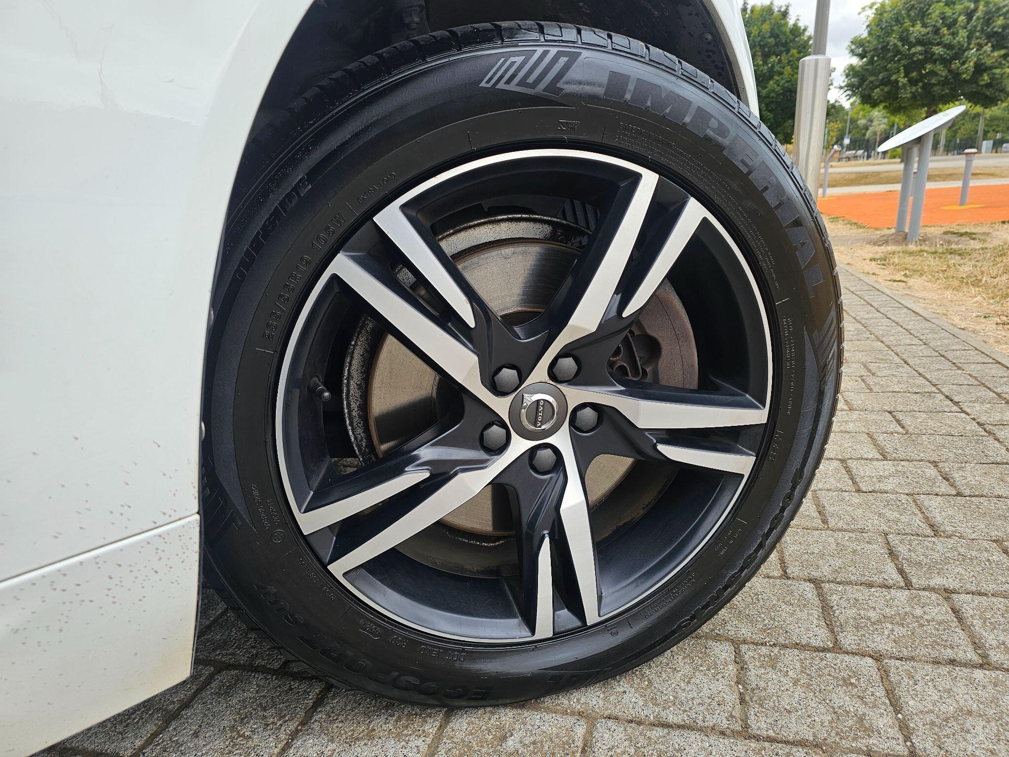 Volvo XC60 - Image 15