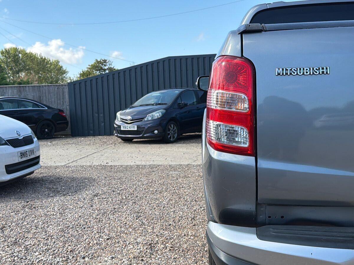 Mitsubishi L200 - Image 14