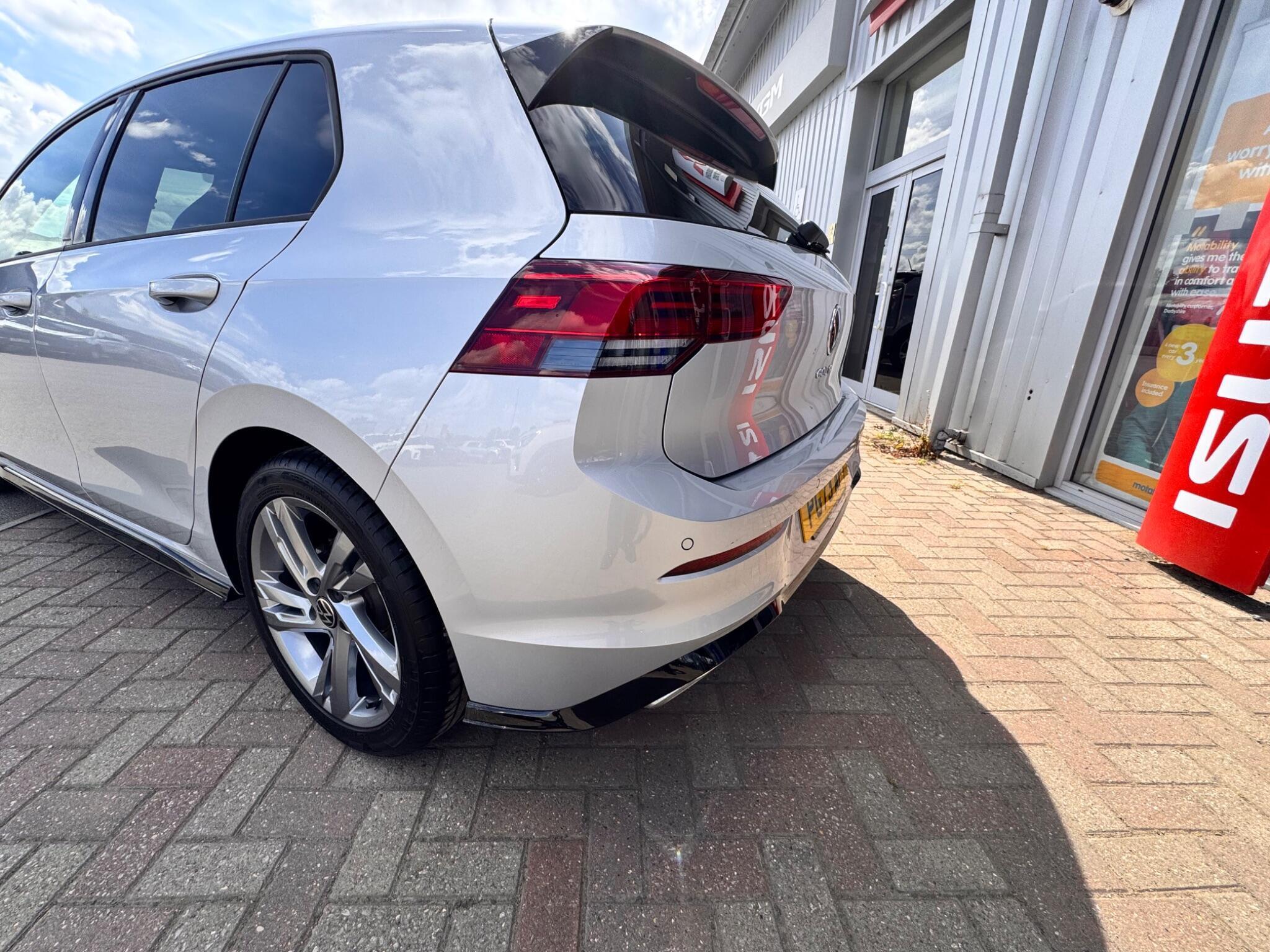 Volkswagen Golf - Image 6