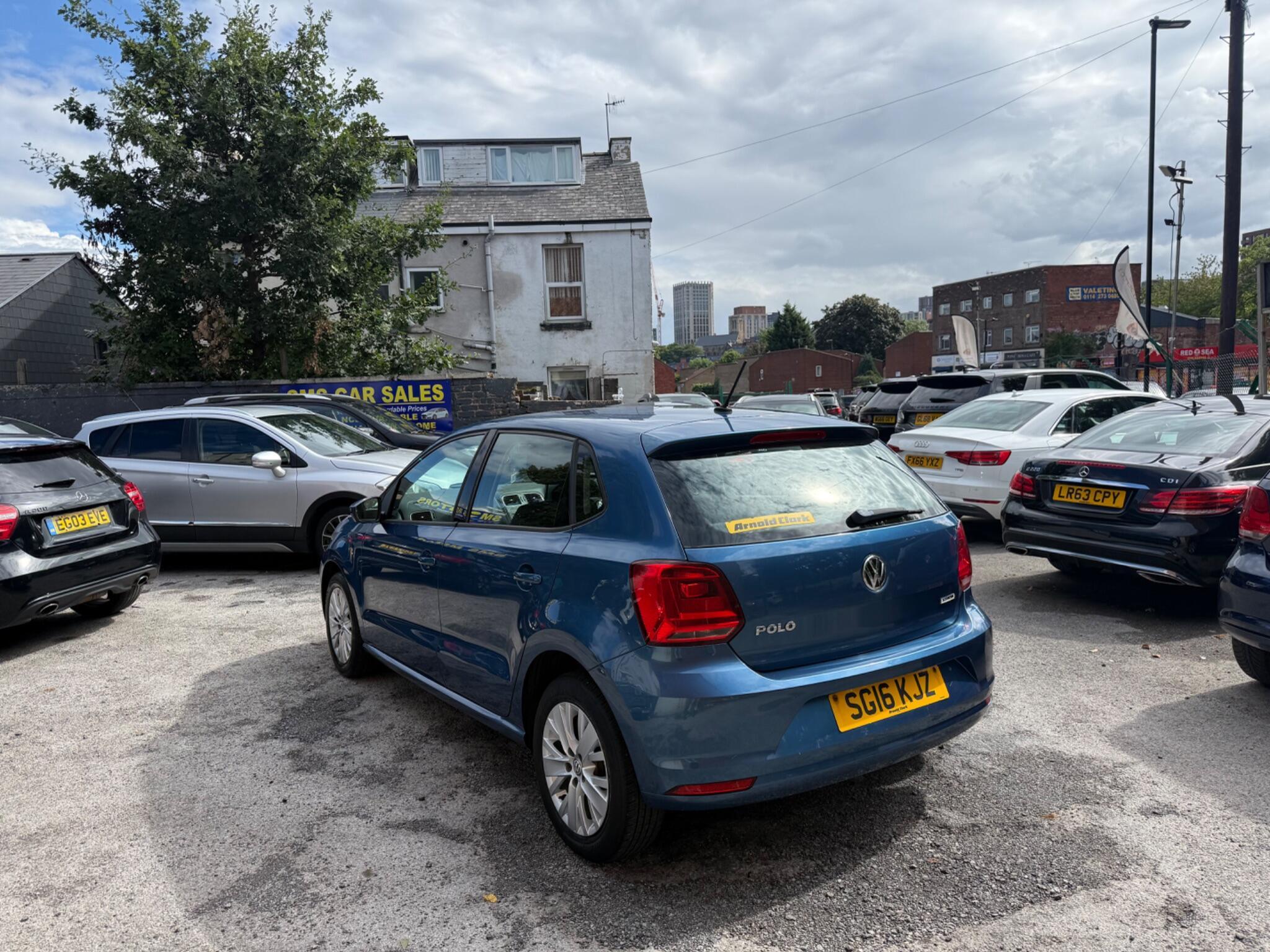 Volkswagen Polo - Image 5